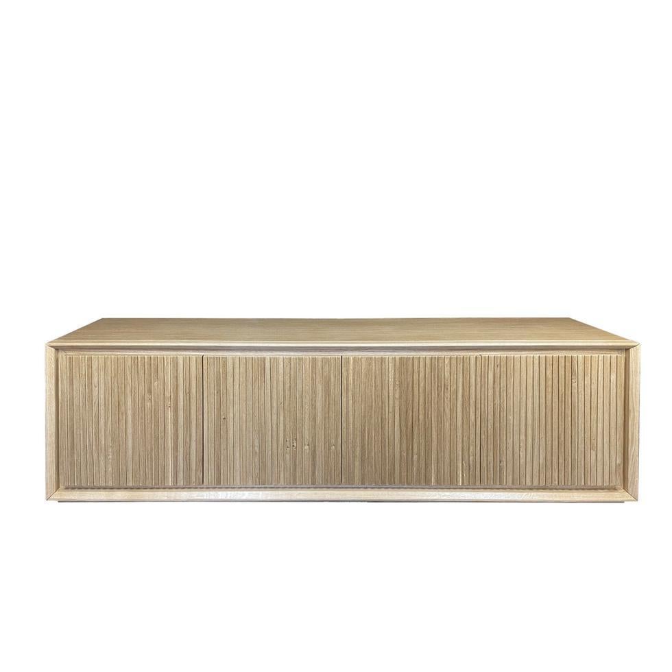 Fuga Bassa 4-Door Grooved Sideboard by Mascia Meccani In New Condition For Sale In Milan, IT