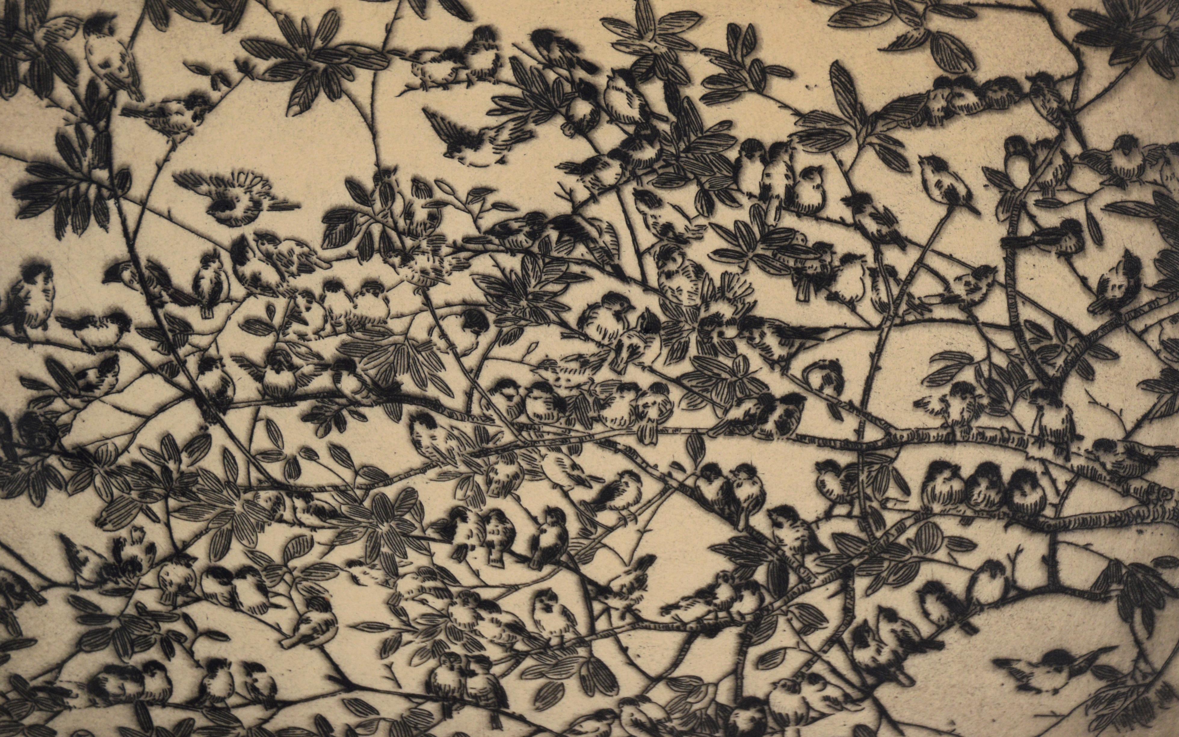 Lithographie à l'encre sur papier - Édition de 75 exemplaires

Lithographie délicate et détaillée d'oiseaux par Fugi Nakamizo (japonais/américain, 1889-1950). De petits oiseaux sont assis sur des branches, avec des feuilles tout autour d'eux. Les
