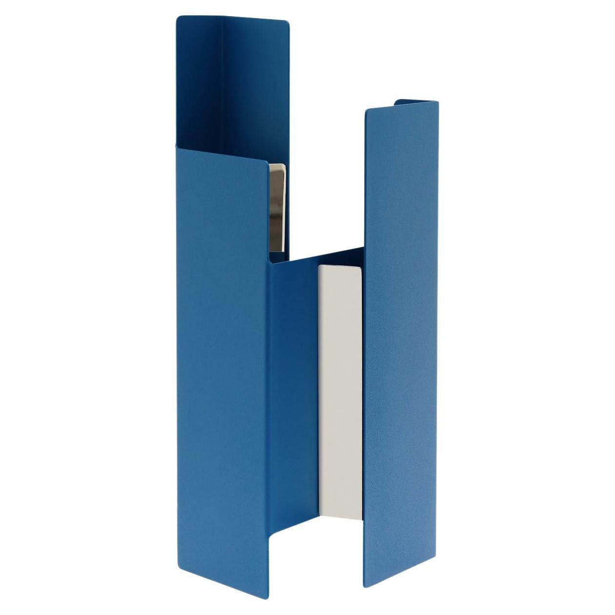 Blaue Fugit-Metallvase im Angebot