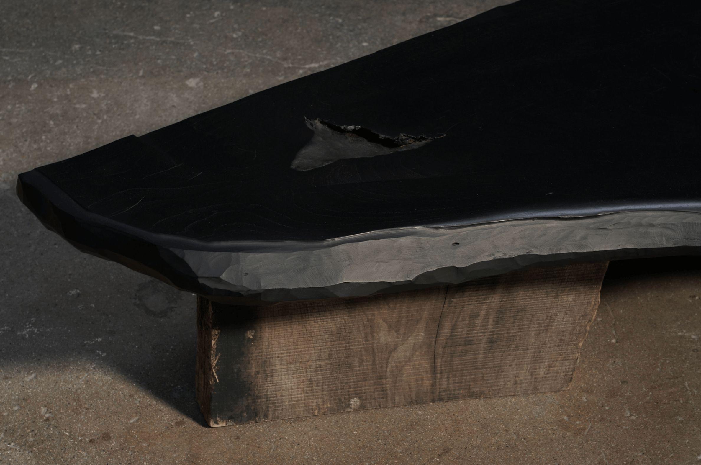 Wabi sabi organic coffee table - Japan In Excellent Condition For Sale In Los Angeles, CA