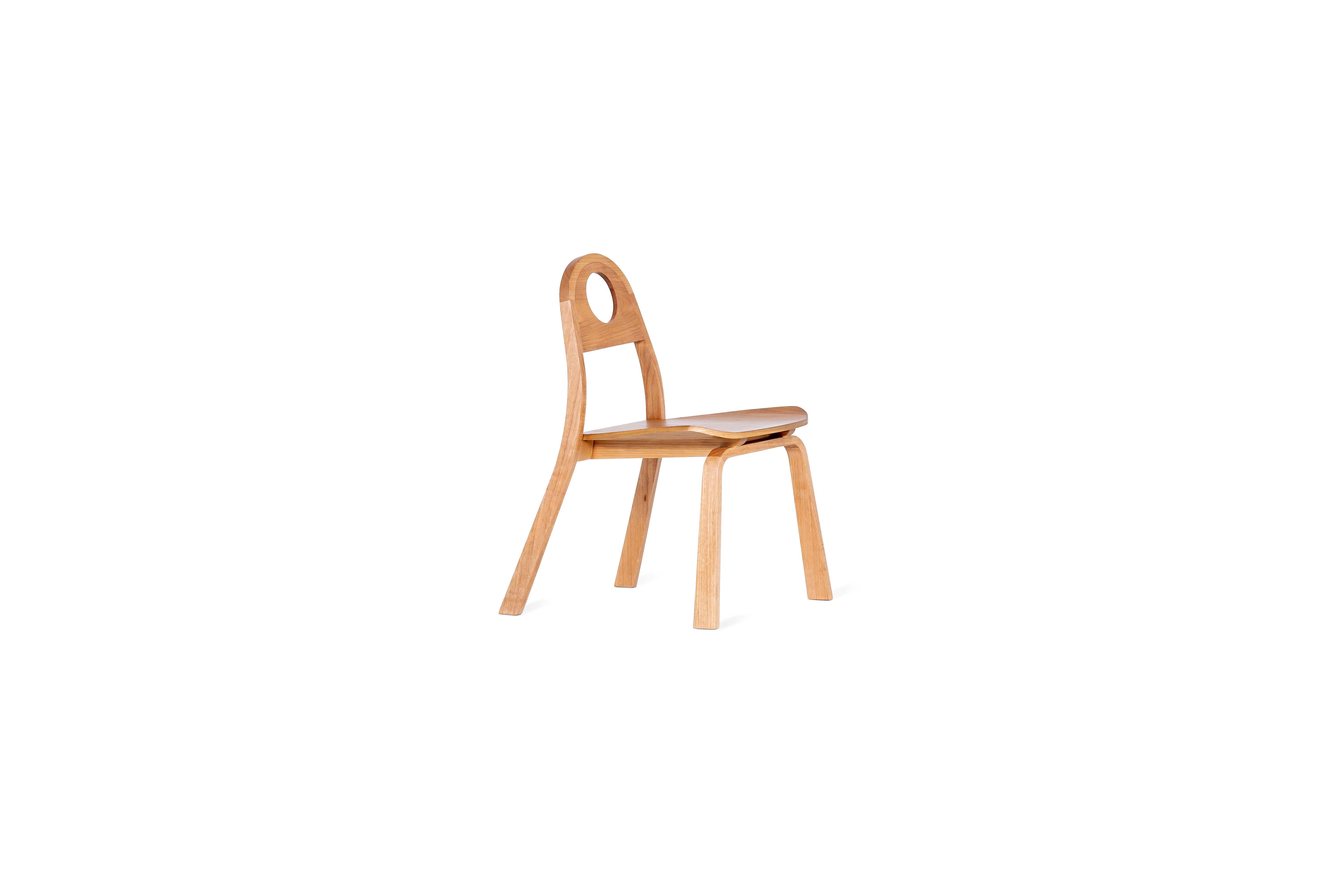 Brazilian Fuji Chair in Oak finishing by Tiago Curioni For Sale