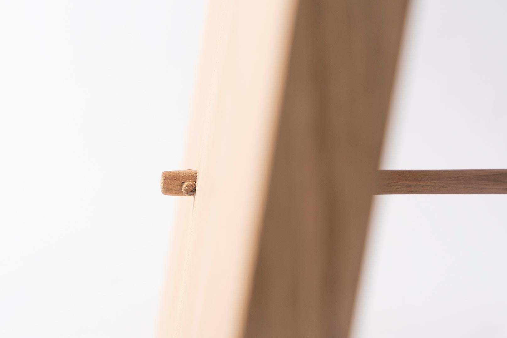 Tabouret en bois Fuji, inspiration minimaliste et moderne du Brésil de Tiago Curioni en vente 9