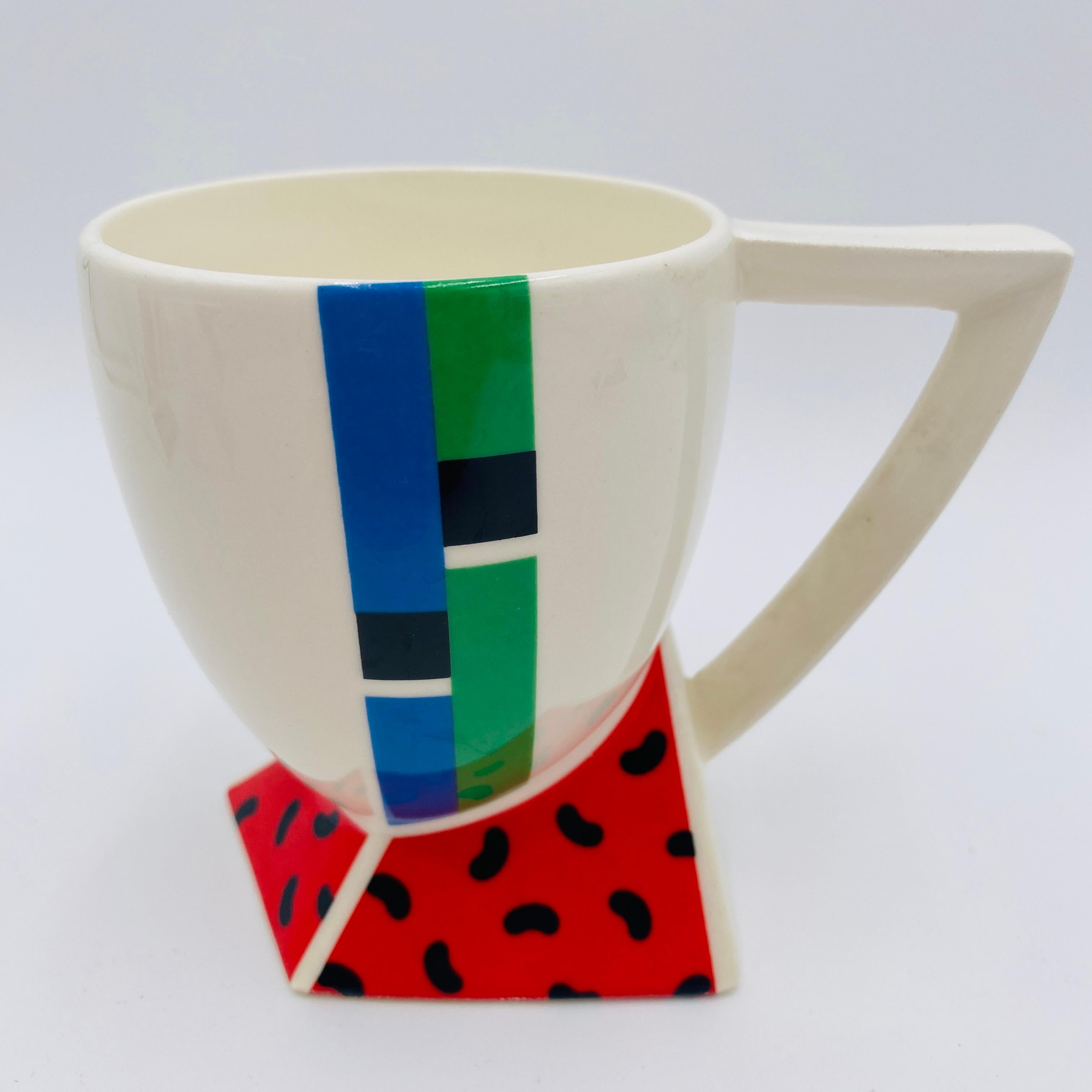 Juego de tazas Fujimori para cerámica Kato Kogei Postmoderna Alpha 3 Memphis Japón Años 80 en Bueno estado para la venta en San Juan Capistrano, CA