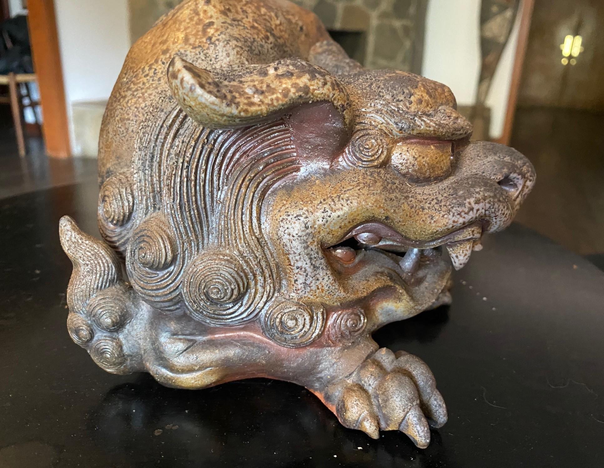 Fujiwara Tousai signiert japanische Bizen Ware Keramik Shishi Okimono Koro Skulptur im Angebot 4