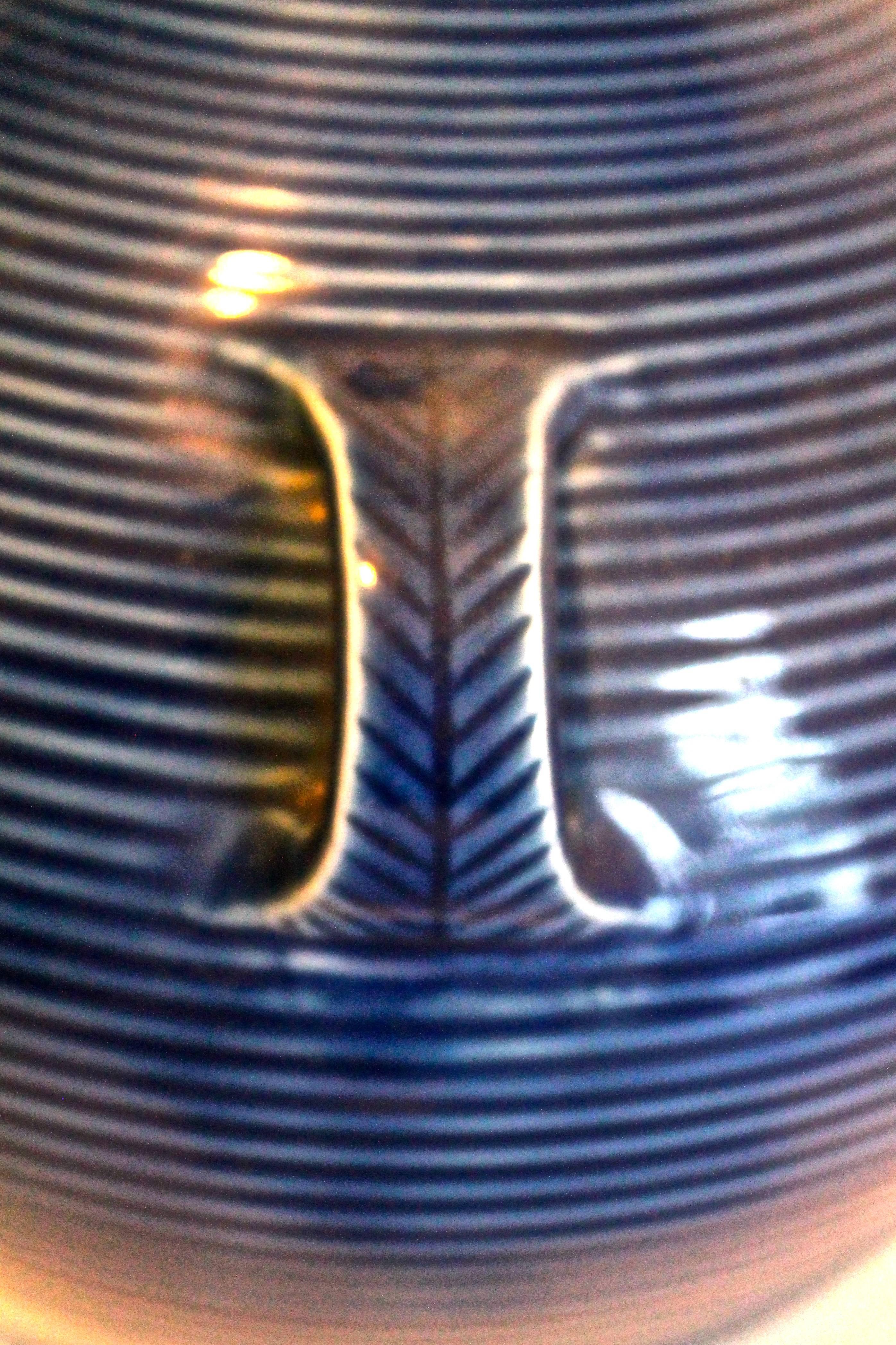 Fukagawa Japanese Modernist Porcelain Vase In Excellent Condition For Sale In Sharon, CT