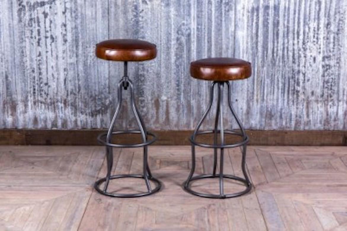 Fulham Height-Adjustable Leather Stool, 20th Century For Sale 3