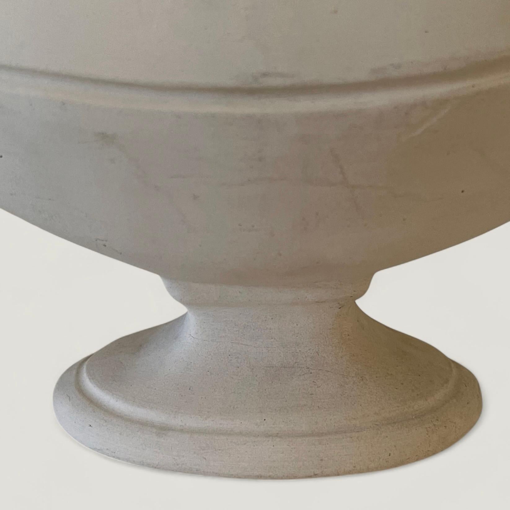 Metà XX secolo Vaso da cucina Fulham Pottery per Constance Spry, 1930 in vendita