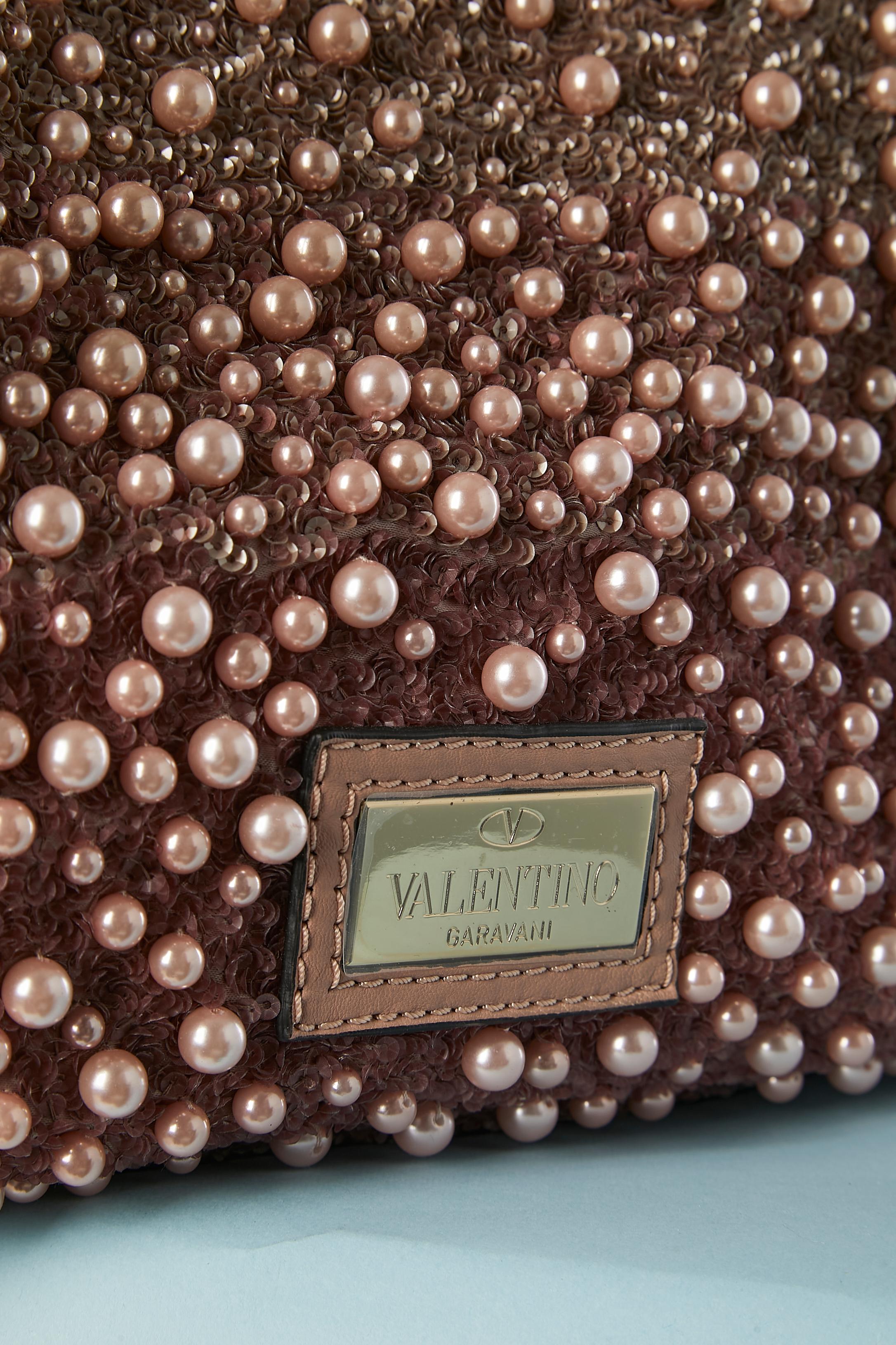 Full beaded  pearls and sequins pink bag Valentino Garavani Numbered  In Excellent Condition In Saint-Ouen-Sur-Seine, FR