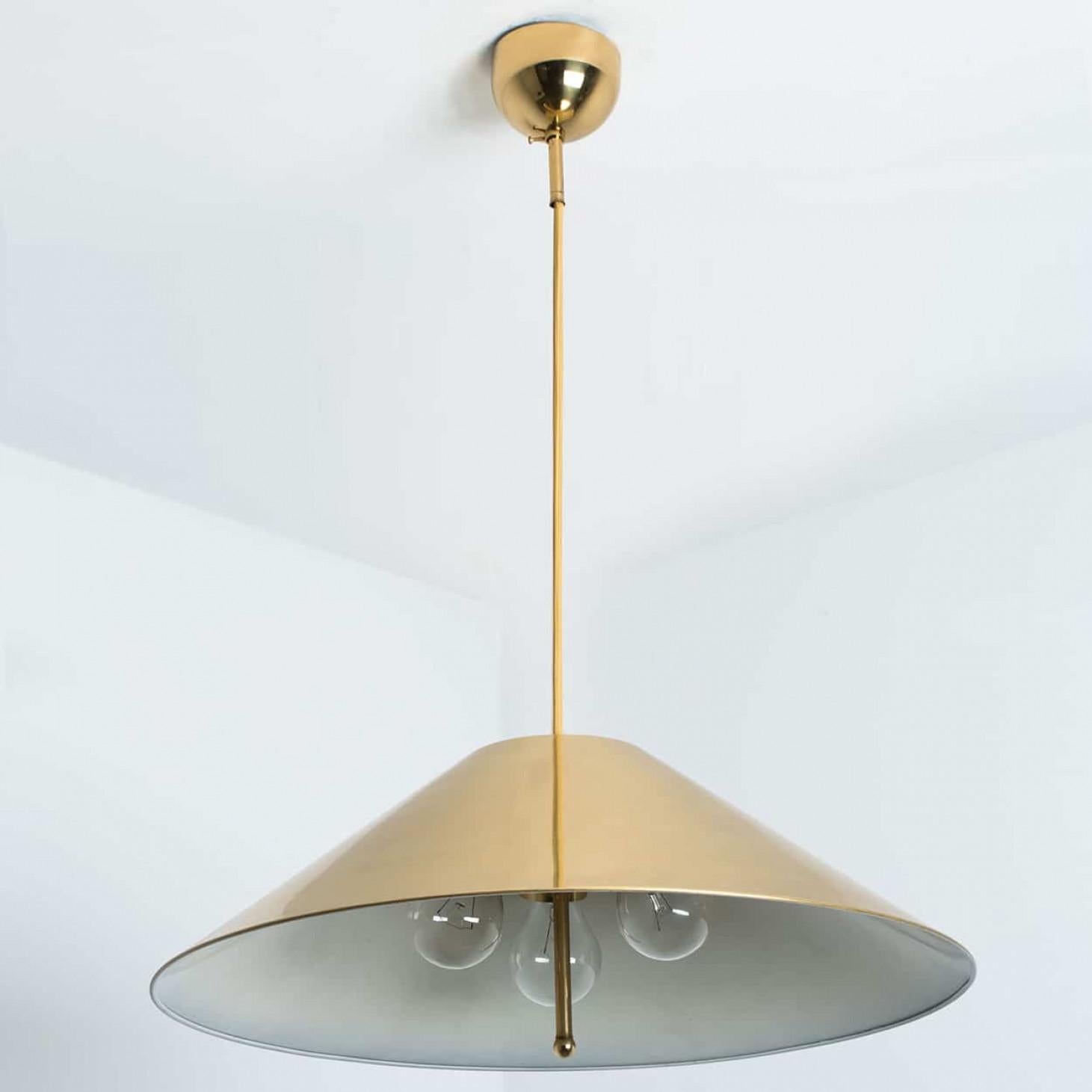 Ottone Full Brass Pendant Light with Tapering Lampshade by Florian Schulz, 1970 in vendita