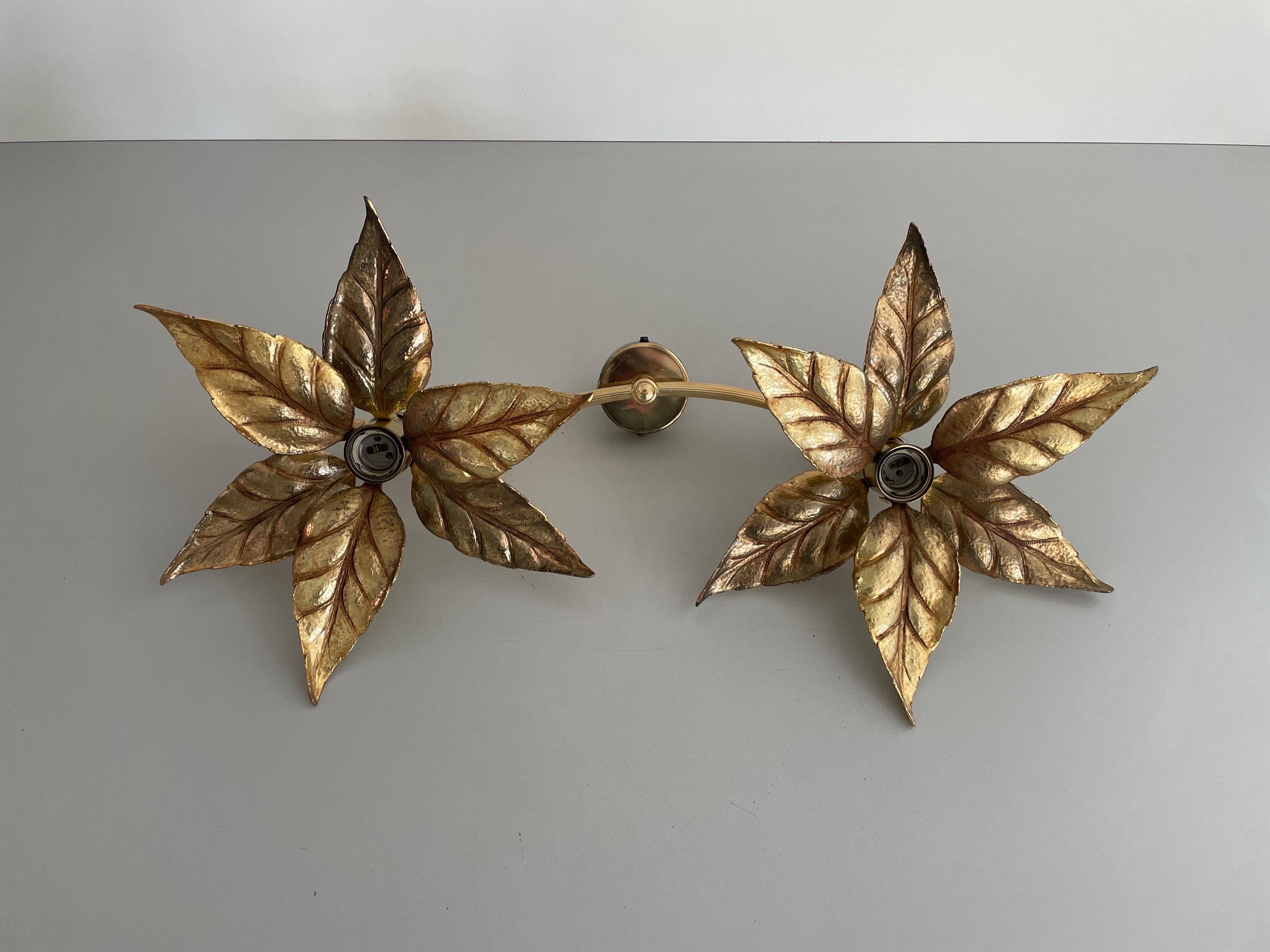 Zwillingsblumenschirm Vollmessing Wand- oder Deckenleuchte von Willy Daro für Massive, 1970er, Deutschland

Sehr elegante und minimalistische Wandlampen
Die Lampe ist in sehr gutem Zustand.

Anmerkung: 2 verfügbar.

Diese Lampen funktionieren mit 2x