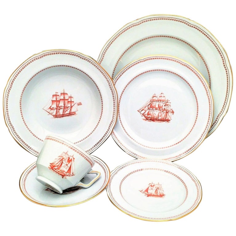 Full Dinner Service for 8 of Copeland Spode "Trade Winds" For Sale at 1stDibs