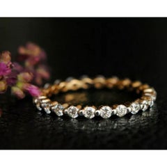 Diamantring für die Ewigkeit aus 14k massivem Gold