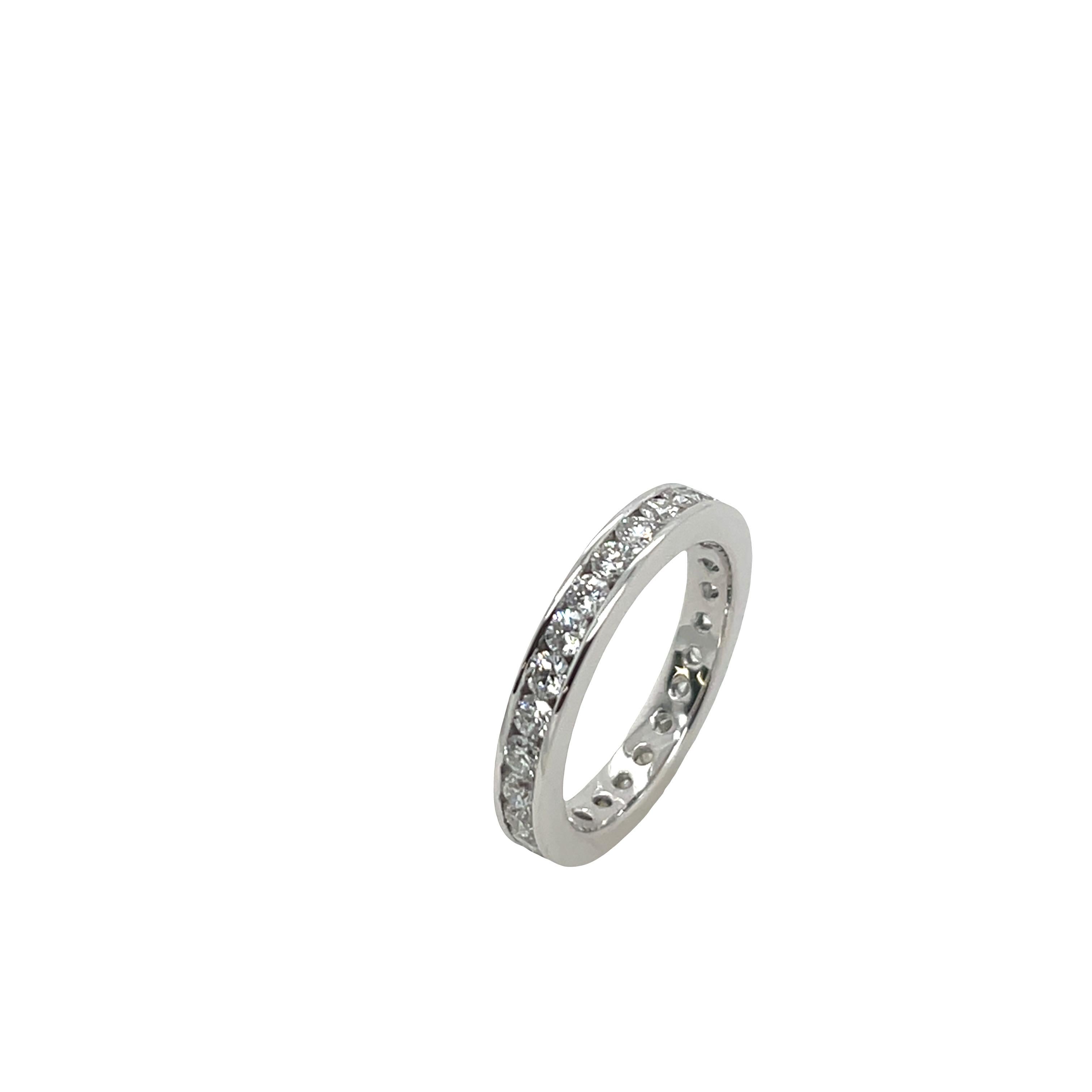 Donna Anello a eternità completa con diamante da 0,50 ct G/VS, incastonato in oro bianco 18 ct in vendita