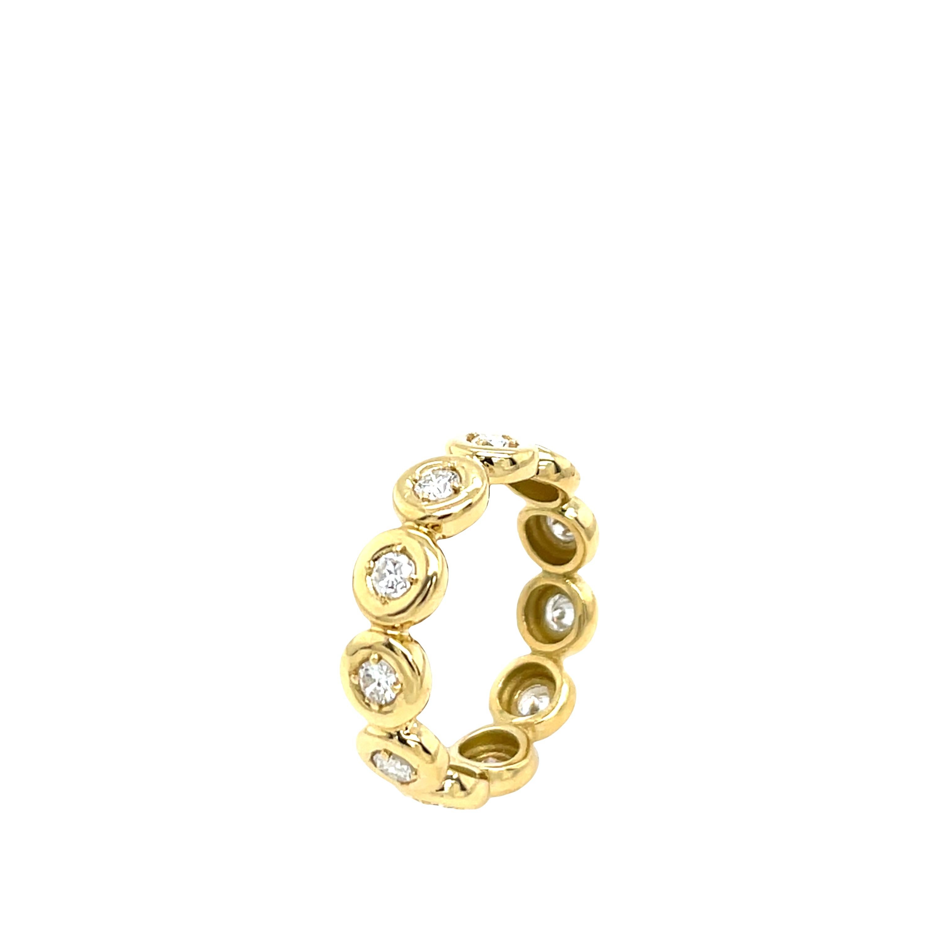 Femenino o masculino Anillo de diamantes de eternidad completa, engastado con diamantes naturales de 0,65 ct en oro amarillo de 18 ct en venta