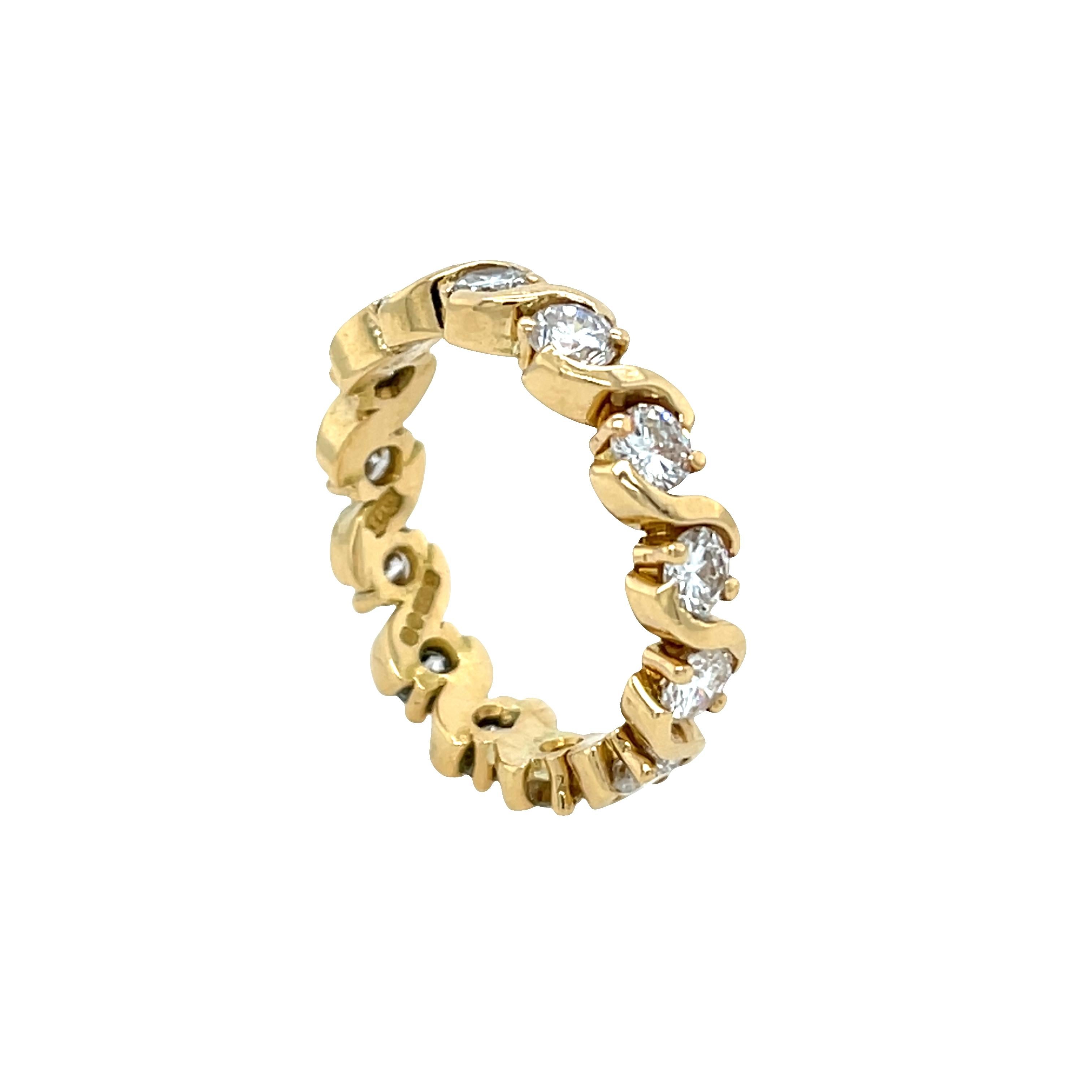 Full Eternity Diamond Ring, Set With 1.50ct Natural Diamonds in 18ct Yellow Gold en venta 1