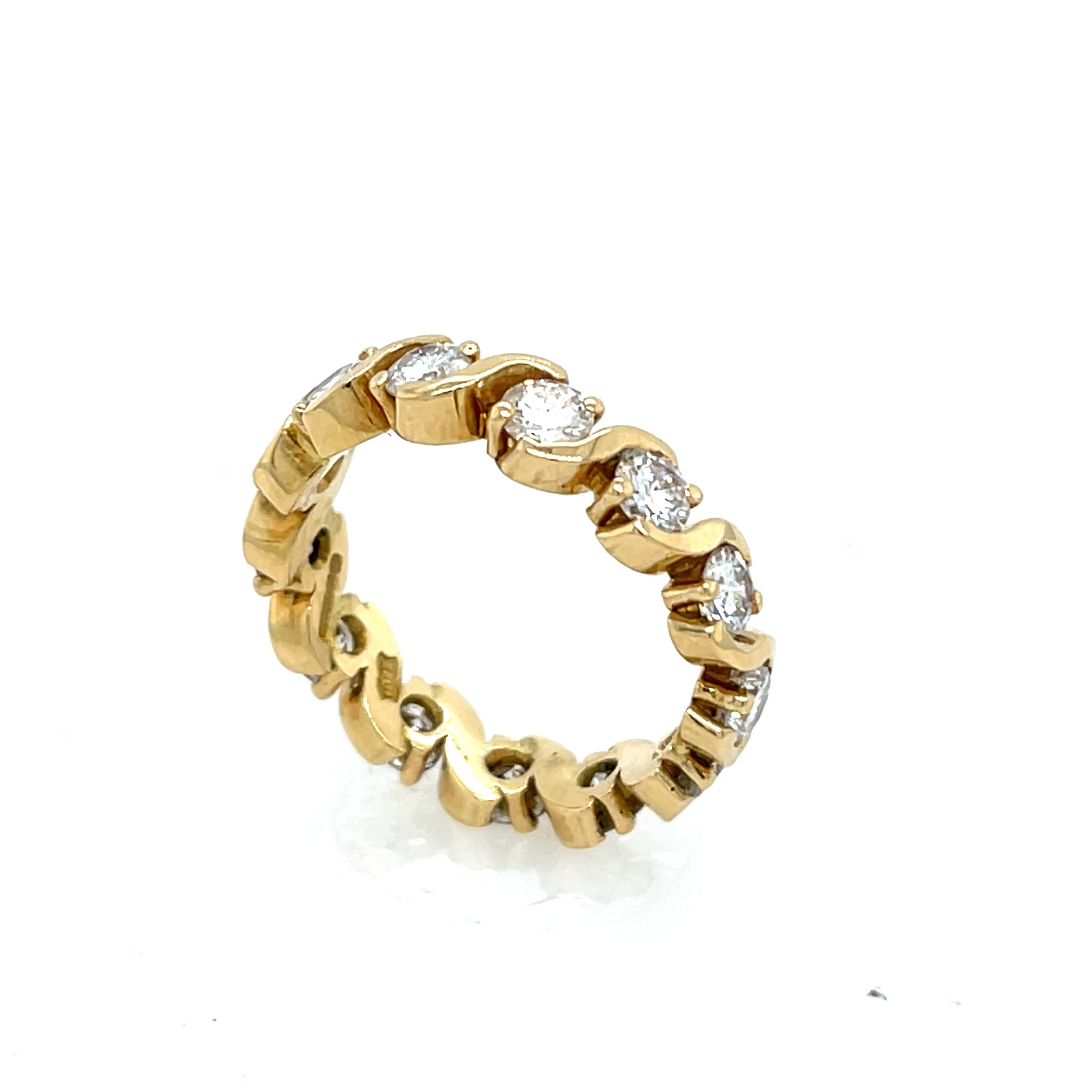 Full Eternity Diamond Ring, Set With 1.50ct Natural Diamonds in 18ct Yellow Gold en venta 2