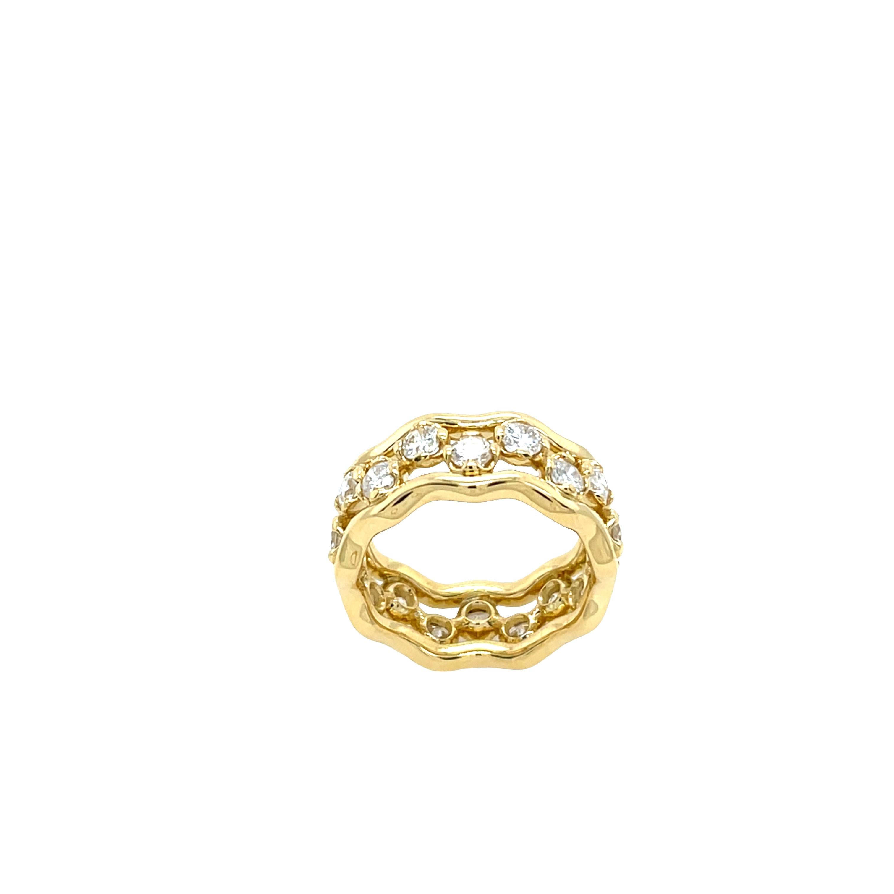 Full Eternity Diamond Ring, Set With 1.82ct Natural Diamonds in 18ct Yellow Gold In New Condition For Sale In London, GB