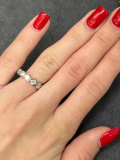 Ewiges Ehering aus Gold mit 2,38 Karat Diamanten