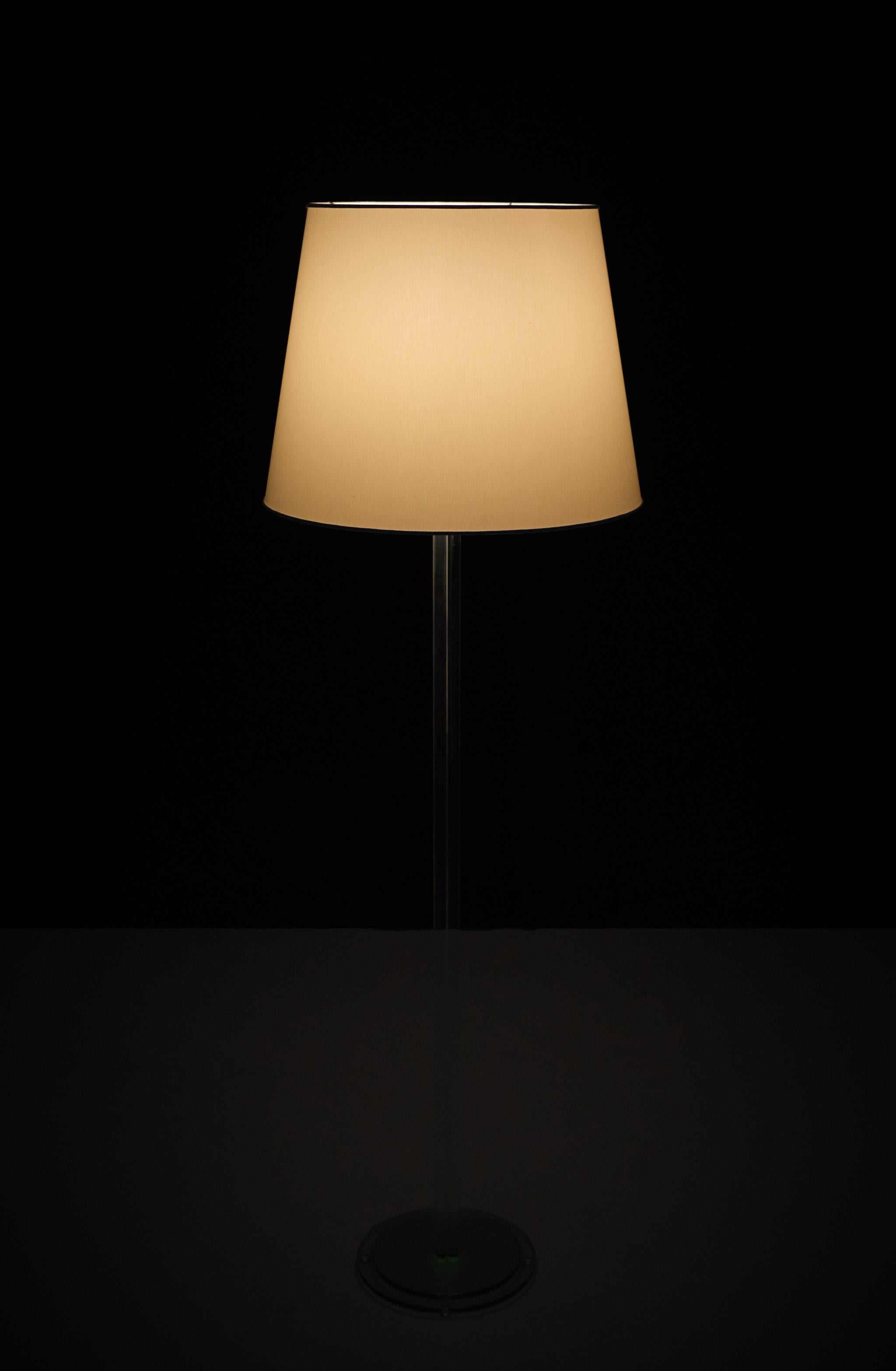 Moderne Lampadaire en verre complet LORI  Design Holland, années 1980 en vente