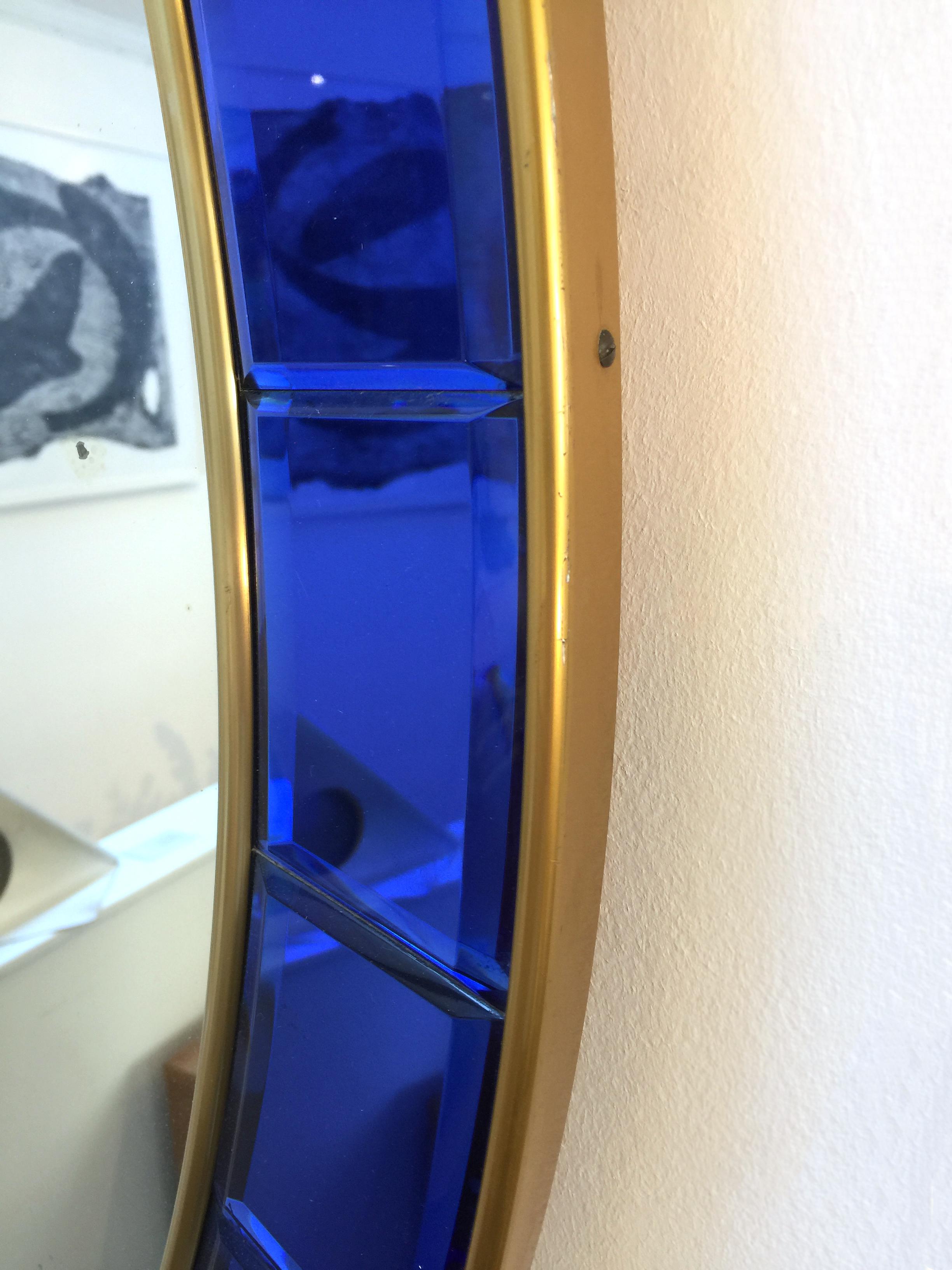 Full-Length 1960s Cristal Arte Blue Model 2727 Oval Wall Mirror, Italian For Sale 1
