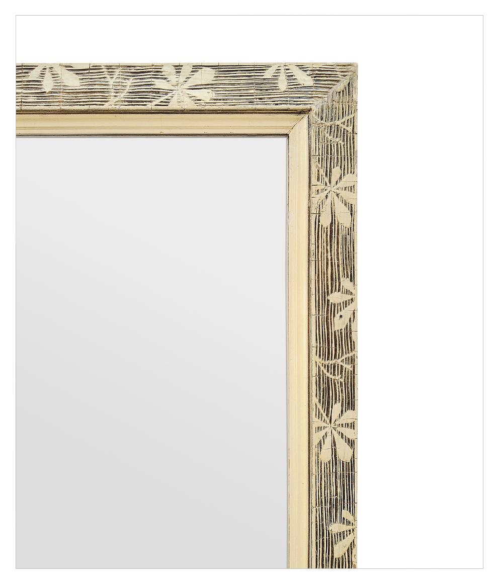 Antiker französischer Spiegel in voller Länge, stilisierte Verzierungen, um 1950 (Stuck) im Angebot