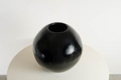 Full Moon Jar in Black Lacquer by Robert kuo, Limited Edition