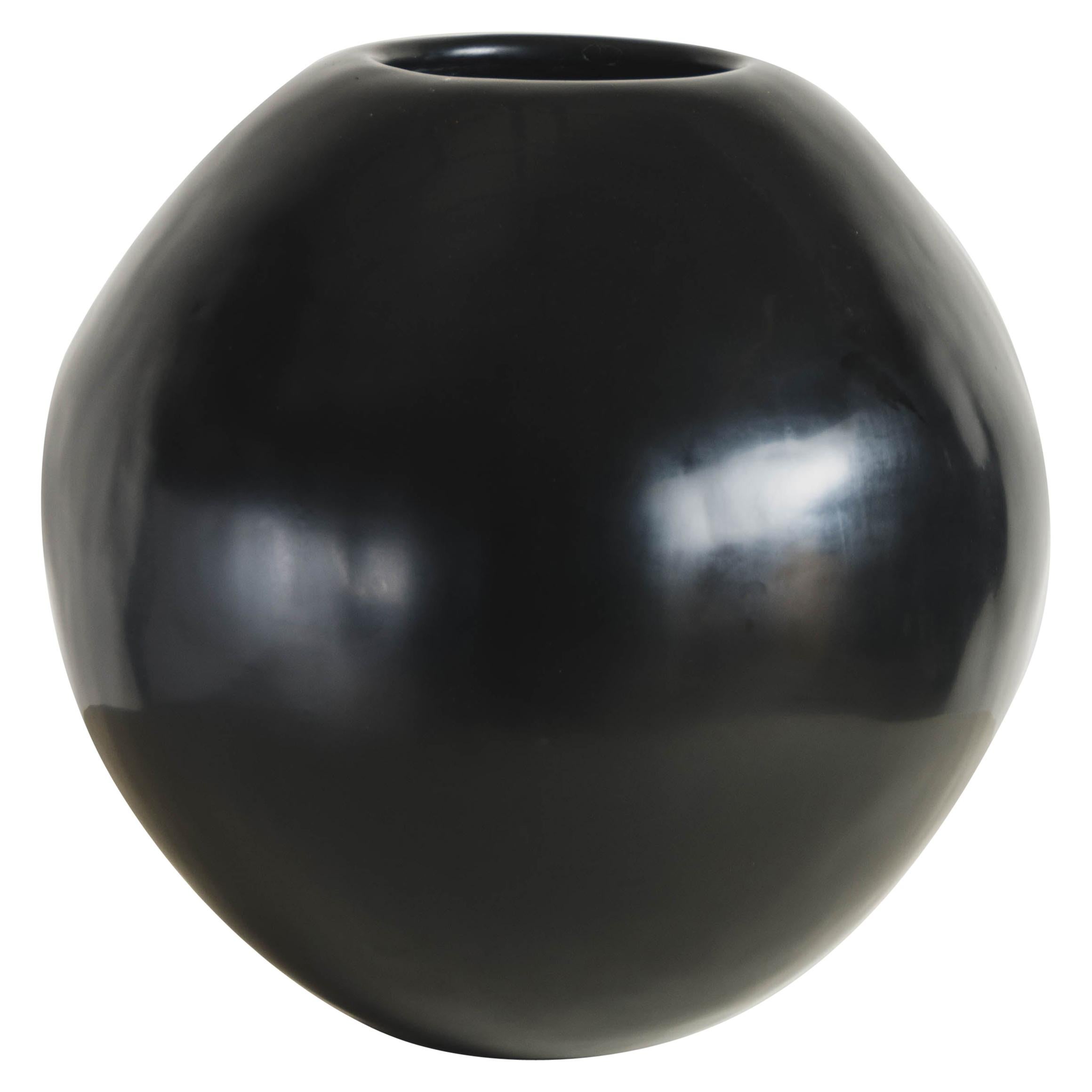 Full Moon Jar in Black Lacquer by Robert kuo, Limited Edition For Sale