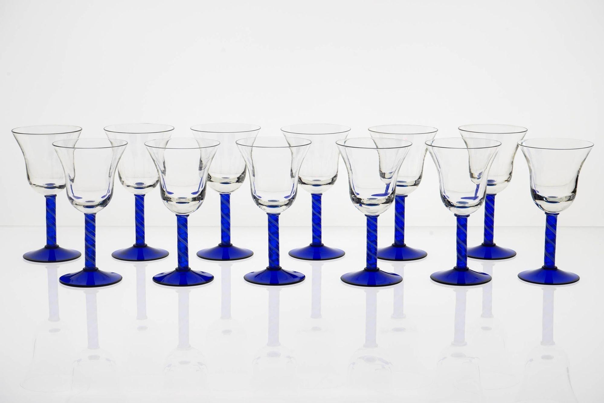 Full Murano Glass Set for 12, La Filigrana, Cobalt Blue-Zanfirico, Rare find In Good Condition In Tavarnelle val di Pesa, Florence