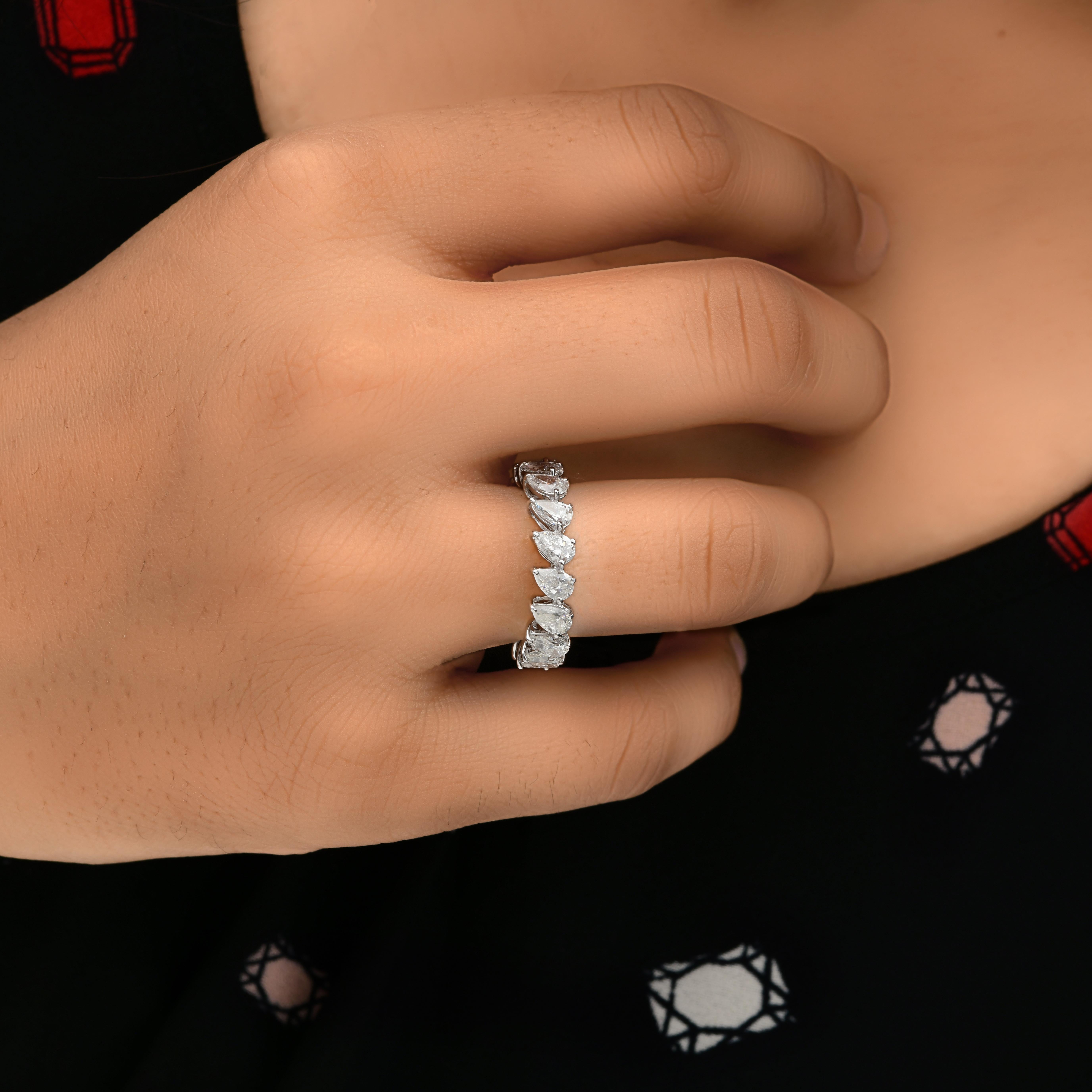 in vendita:  Anello Eternità con Diamante a Pera Regalo Diamante Continuo Fascia in Oro Bianco 18k 2