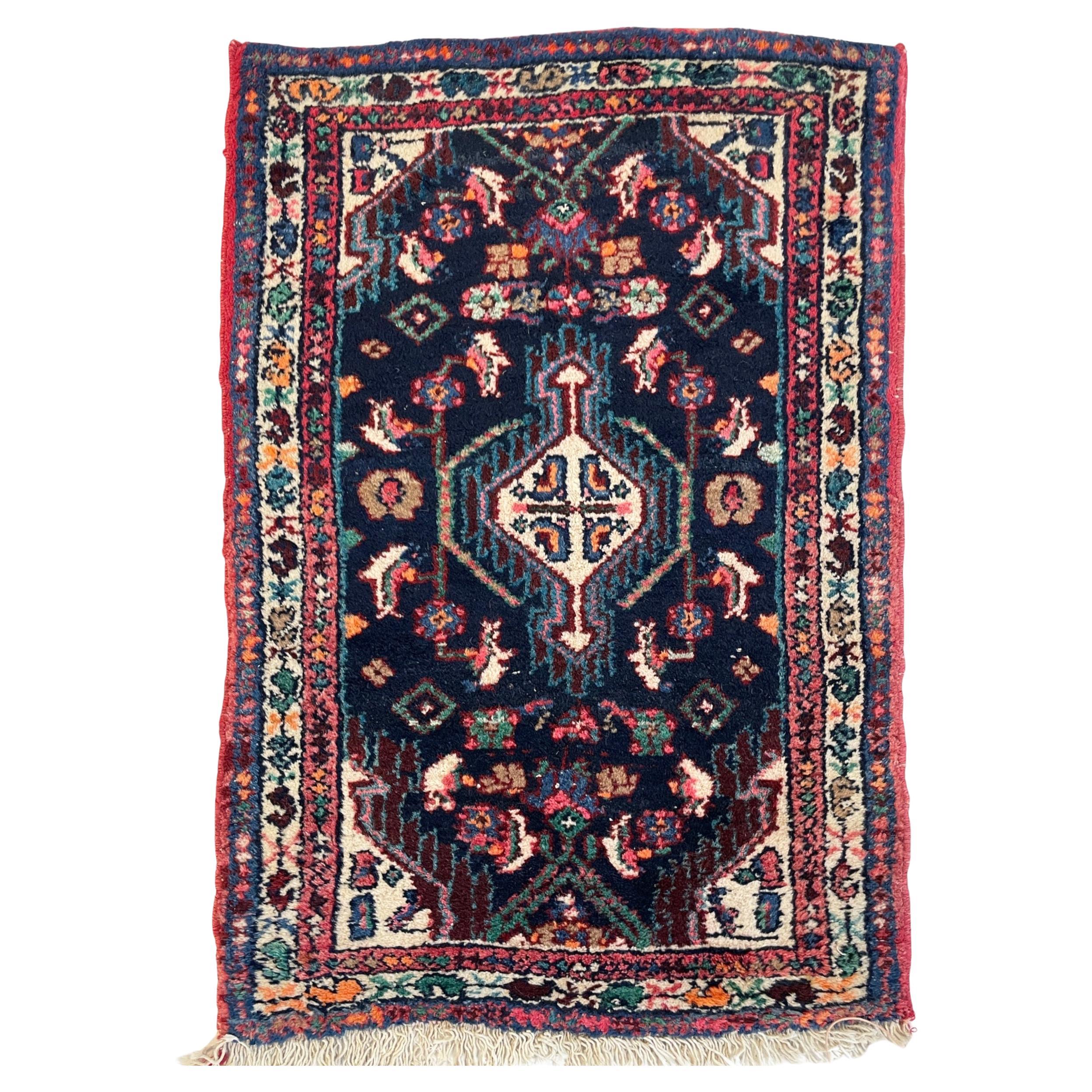 Alfombra tribal vintage azul marino de pelo entero, c. 1950 en venta