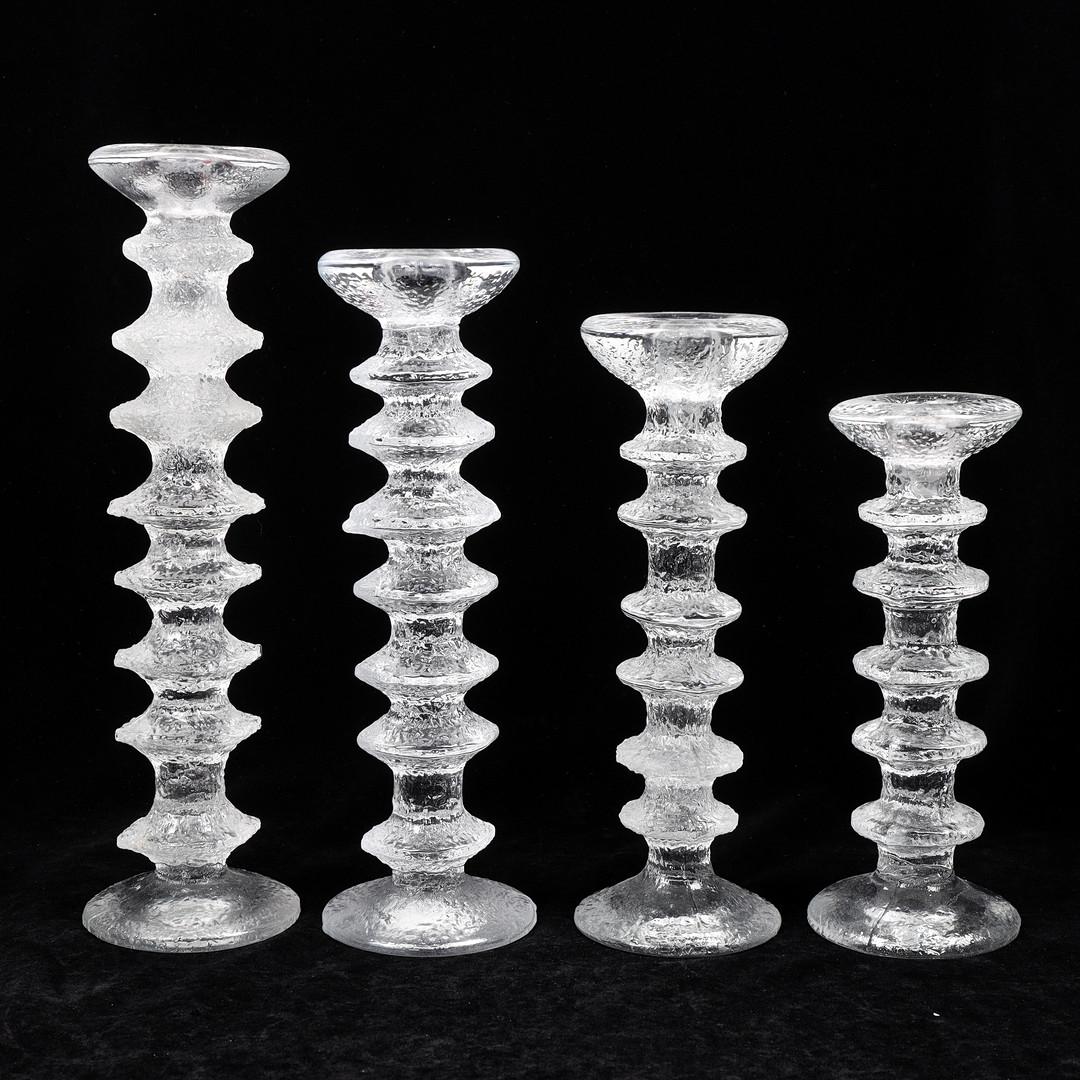 Kompletter Satz von 8 Festivo-Kerzenhaltern von Timo Sarpaneva für Iittala (Skandinavische Moderne) im Angebot