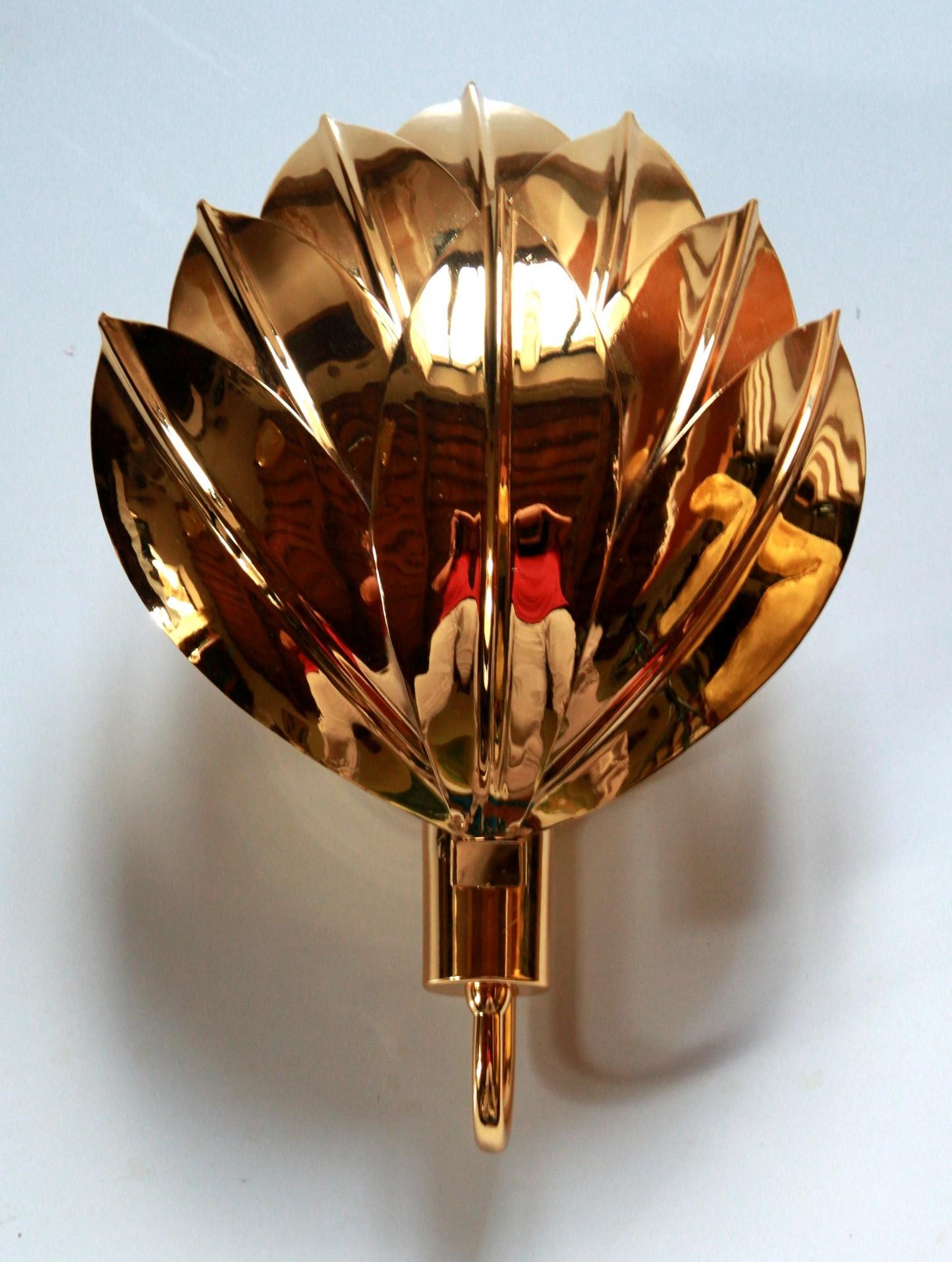 20th Century Full Set of 8 Palm Sconces, Brass Gold-Plated, Maison Jansen Attribution For Sale