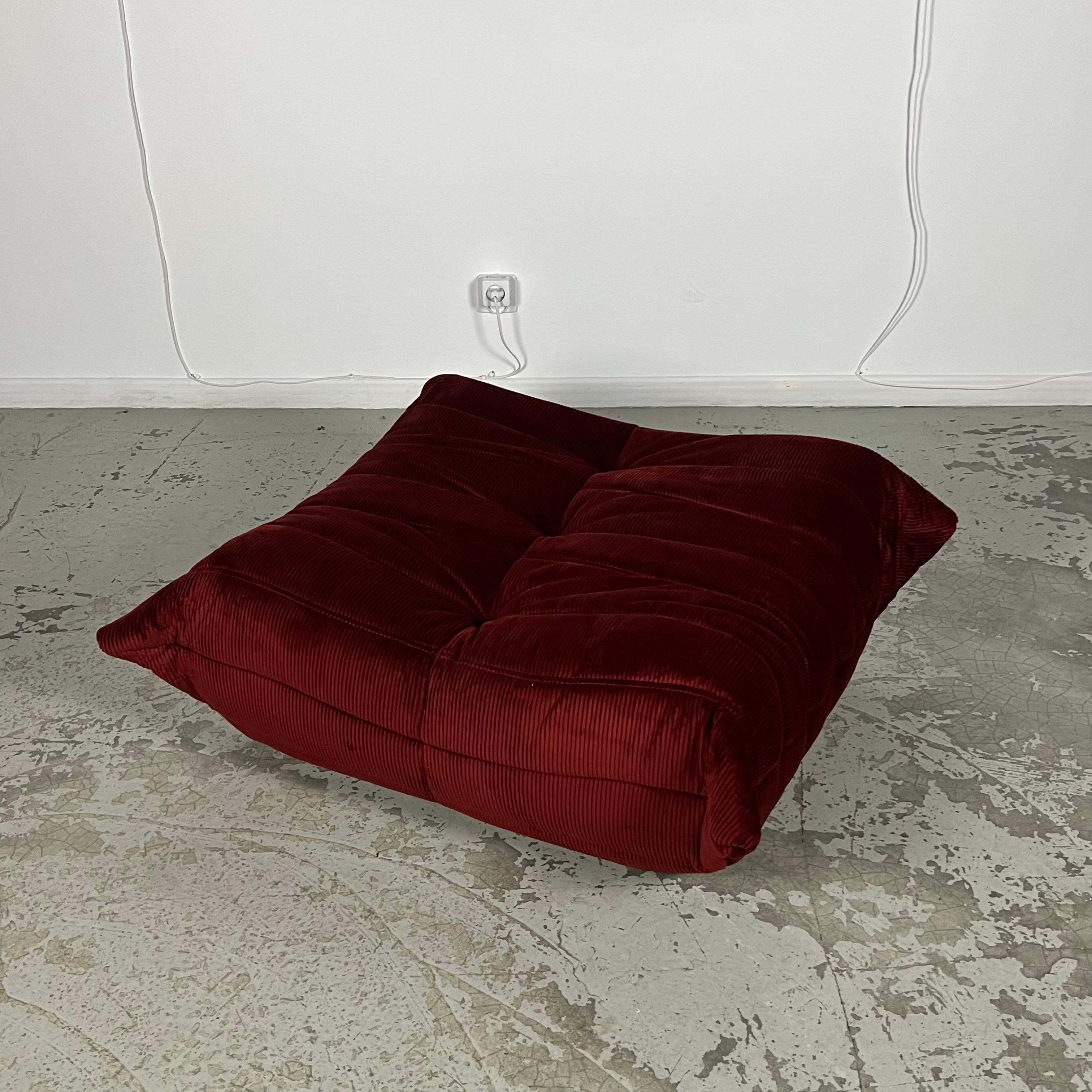Full set Togo sofa by Michel Ducaroy for Ligne Roset 1973 For Sale 6