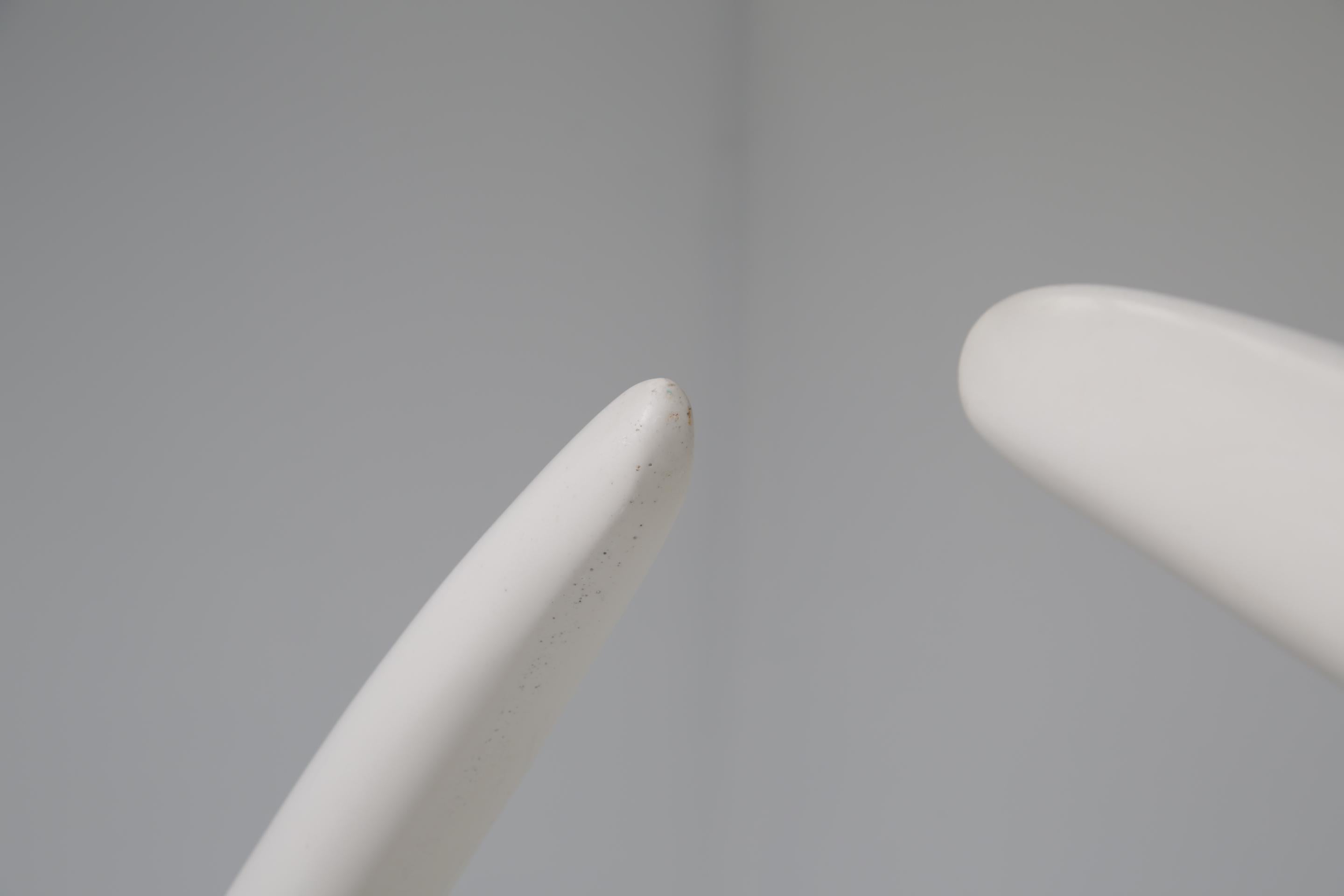 Full Size Faux Elfenbein Tusks montiert auf Messing Basen. im Angebot 4