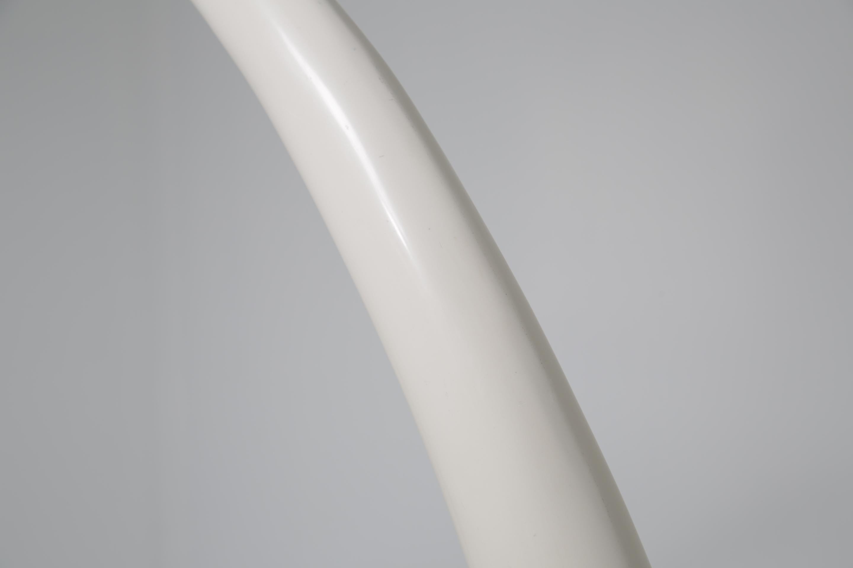 Full Size Faux Elfenbein Tusks montiert auf Messing Basen. im Angebot 3