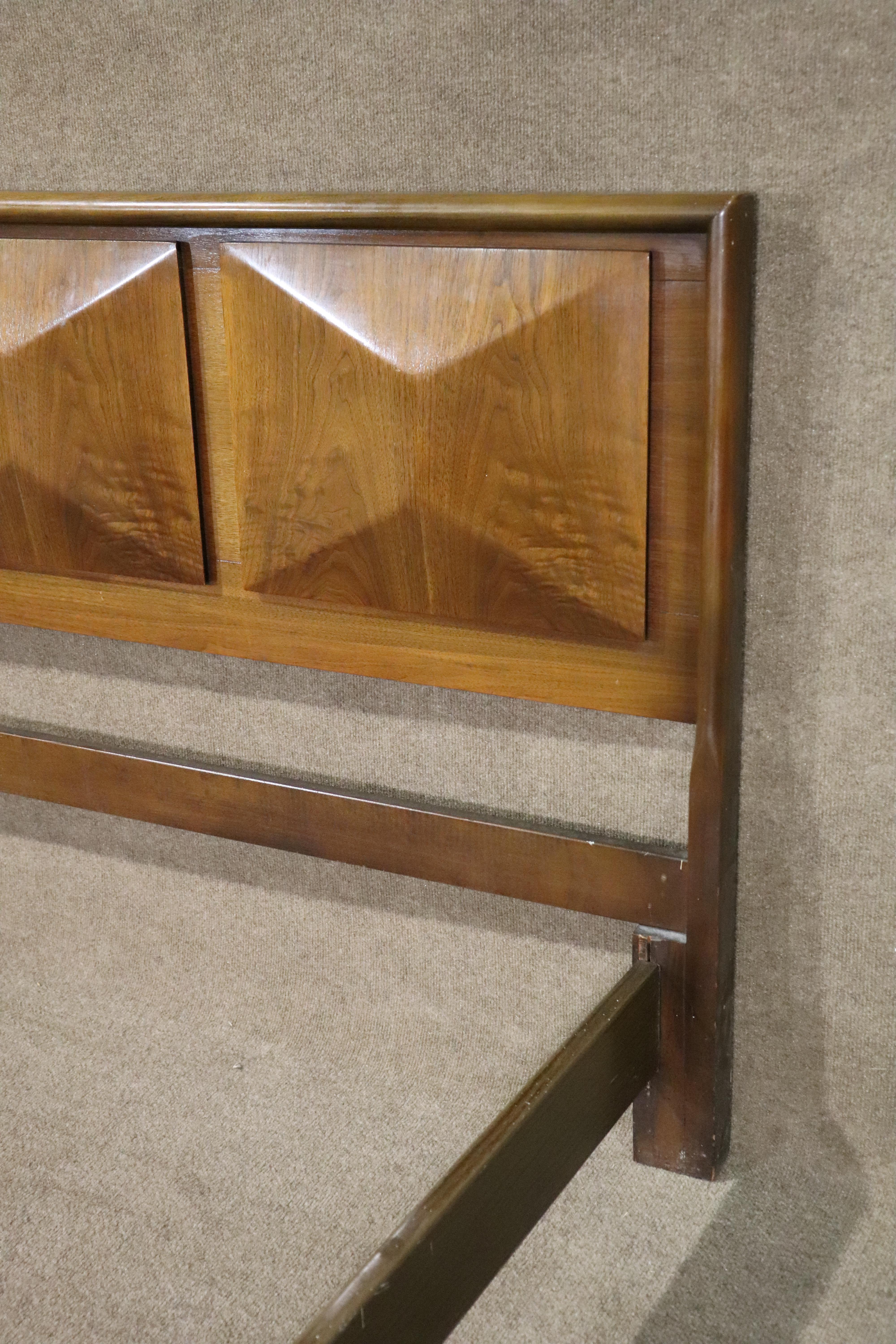 Mid-Century Modern Full Size Mid-Century Diamond Bedframe For Sale