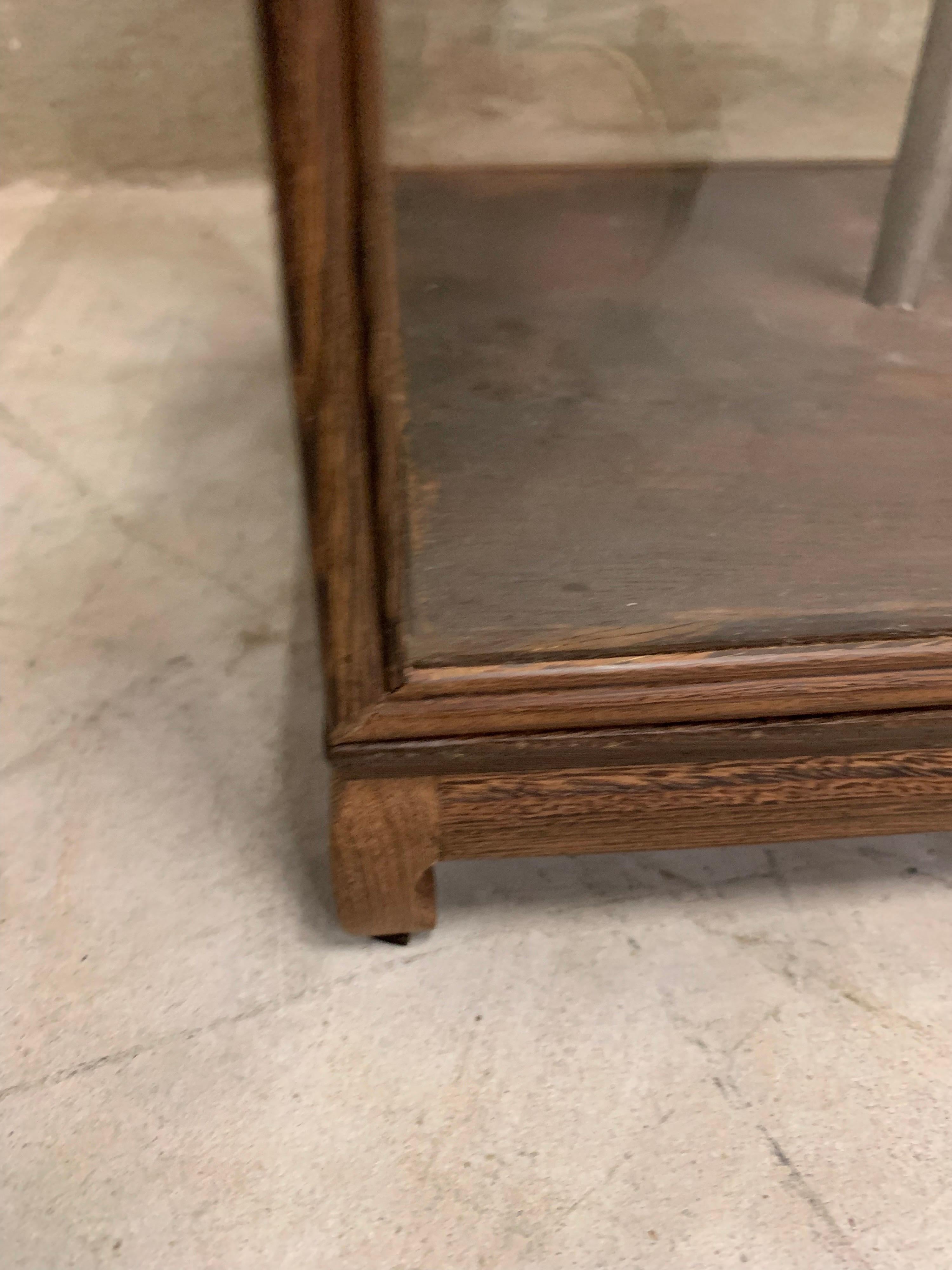 Intact valuable full-size Somso learning model in a beautiful wooden dome/display case with standard. A true eye-catcher for at home or in your practice. The skull can be completely disassembled but is a puzzle to put back together :-). Skull is