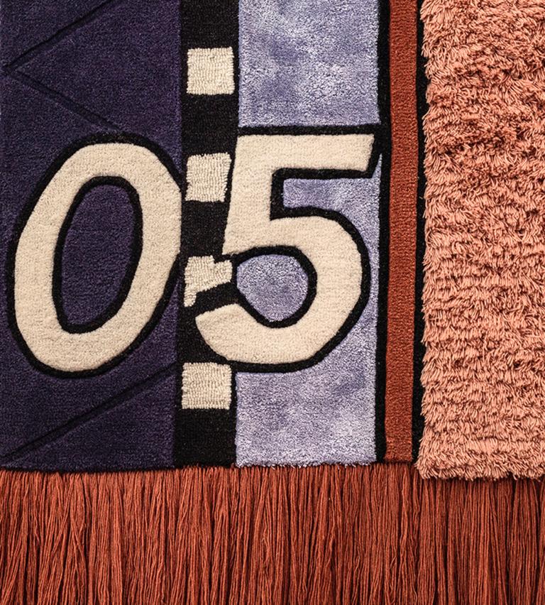 Moderno Tappeto grafico neutro in lana trapuntata a mano, Full Track Tapestry in vendita