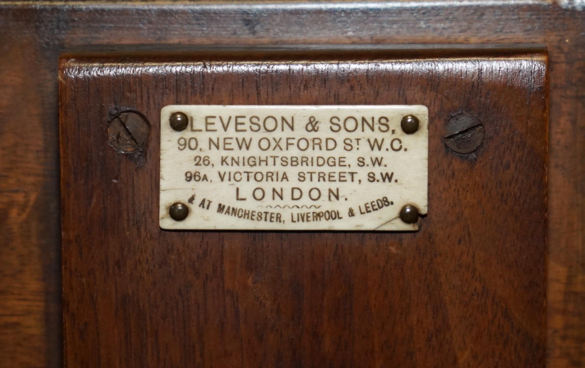 Table à musique ancienne de ViCTORIAN LEVESON & SON'S METAL READING en vente 6