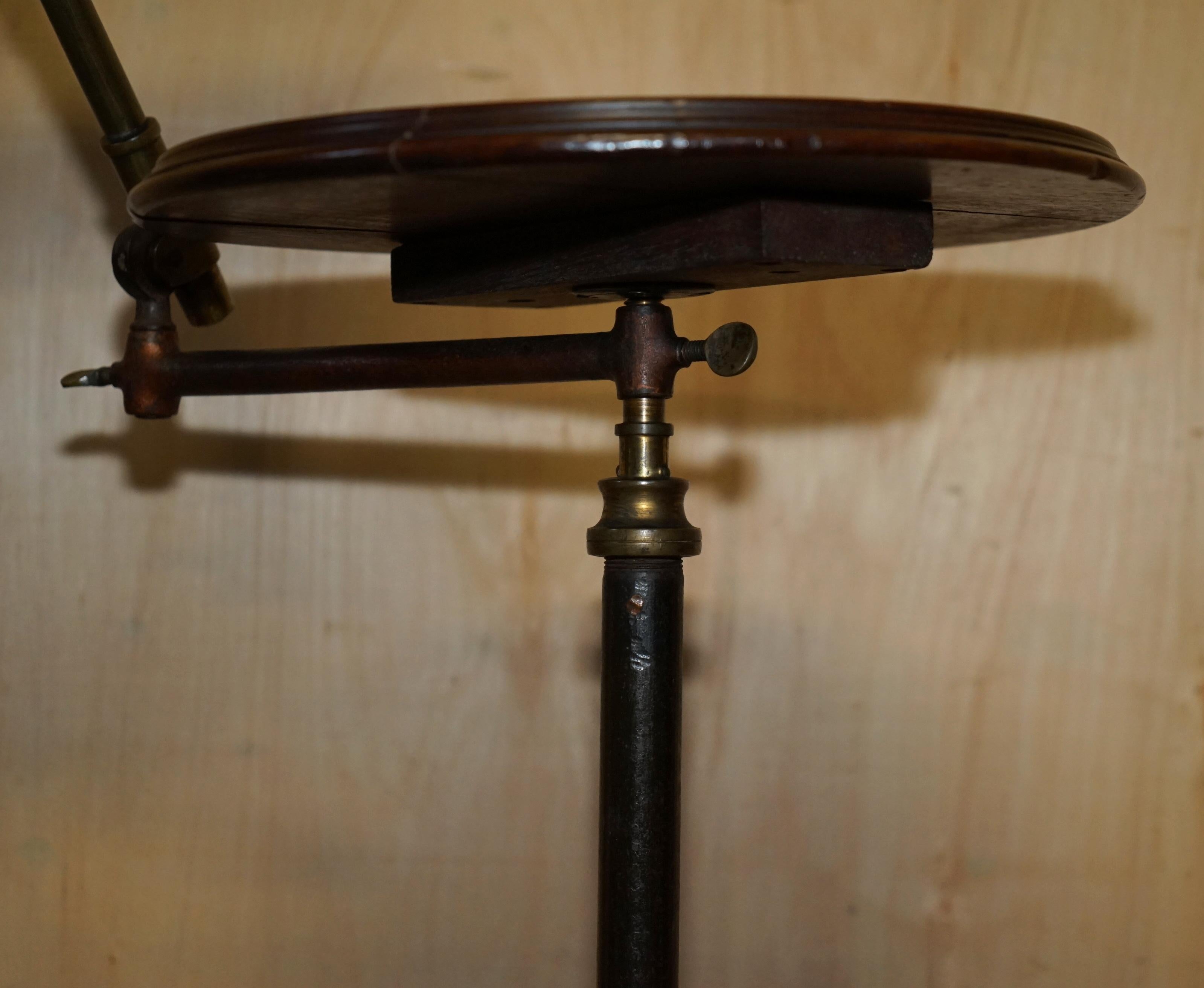 Fin du XIXe siècle Table à musique ancienne de ViCTORIAN LEVESON & SON'S METAL READING en vente