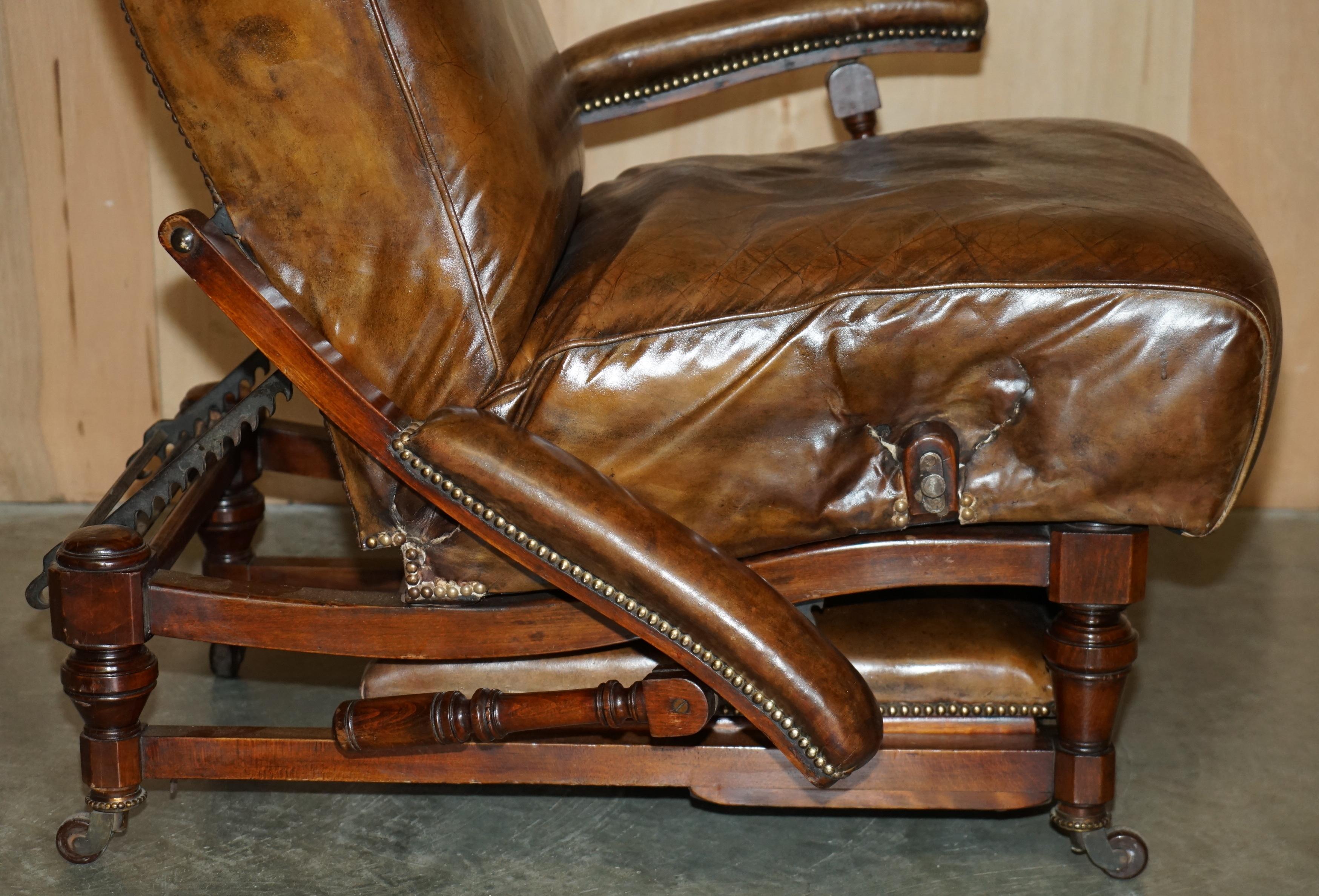 CHAUSSIER METAMORPHIQUE ANTIQUE récupéré À COMMENCTION COMPLETE, EN CUIR MARRON VICTORIEN en vente 3