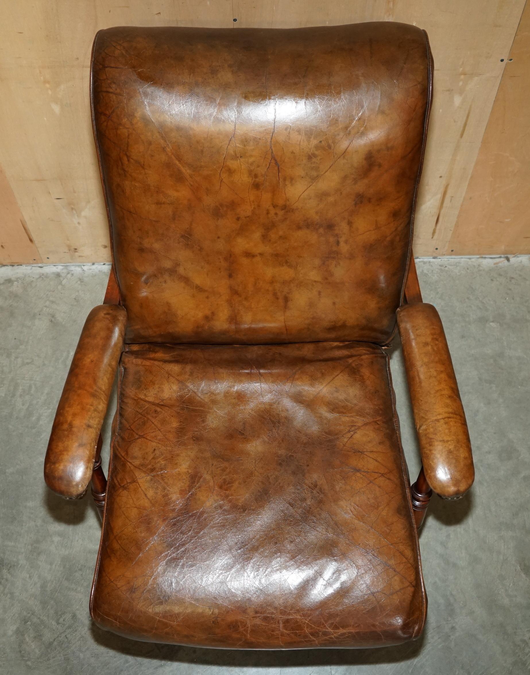 Fait main CHAUSSIER METAMORPHIQUE ANTIQUE récupéré À COMMENCTION COMPLETE, EN CUIR MARRON VICTORIEN en vente