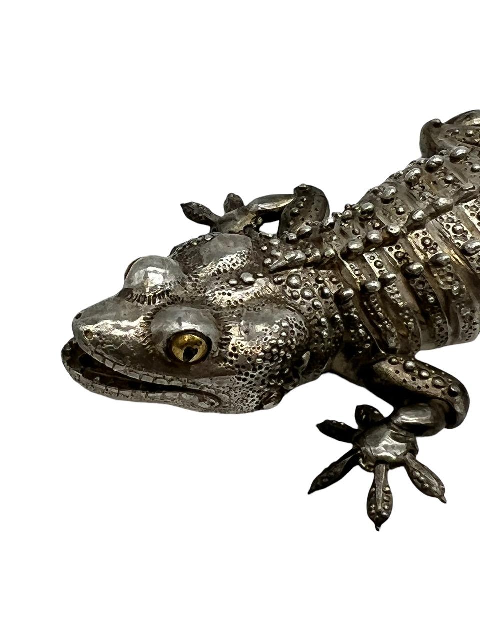 Oleg Konstantinov Fully Articulated Gecko Made of Sterling Silver In Good Condition For Sale In North Miami, FL