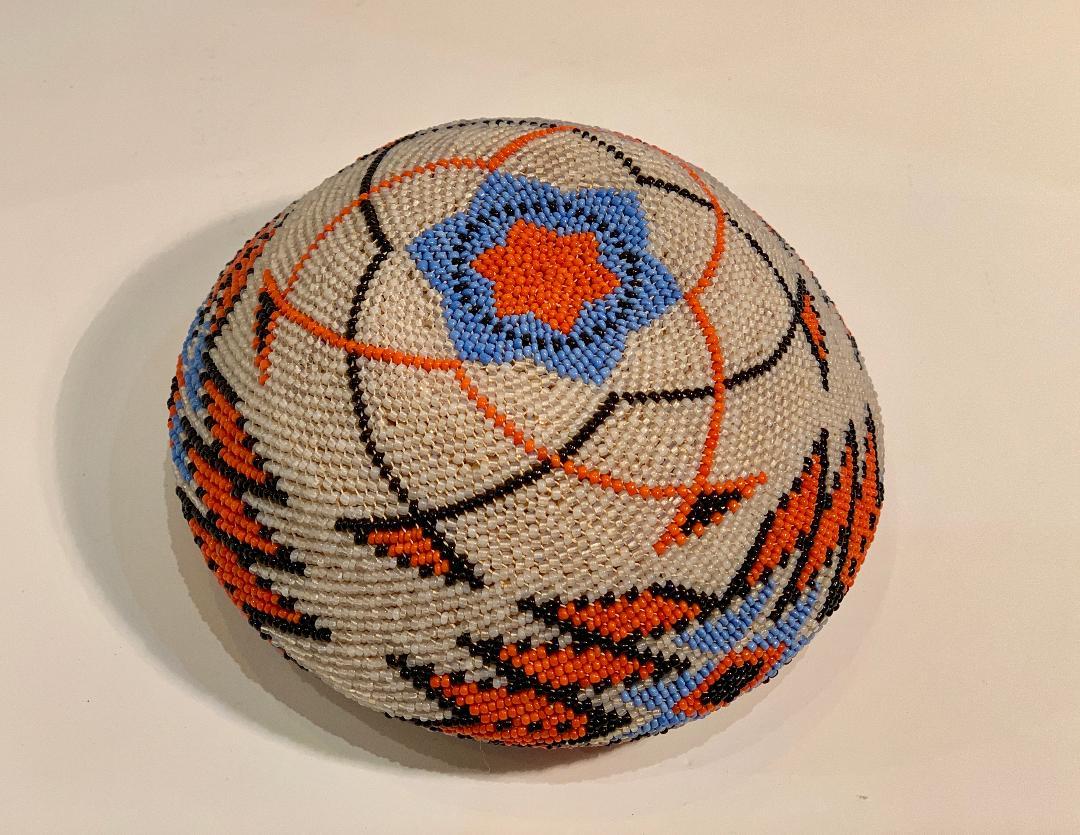 Fully Beaded Paiute Native American Indian Handmade Willow Work of Art Basket In Excellent Condition In Tustin, CA