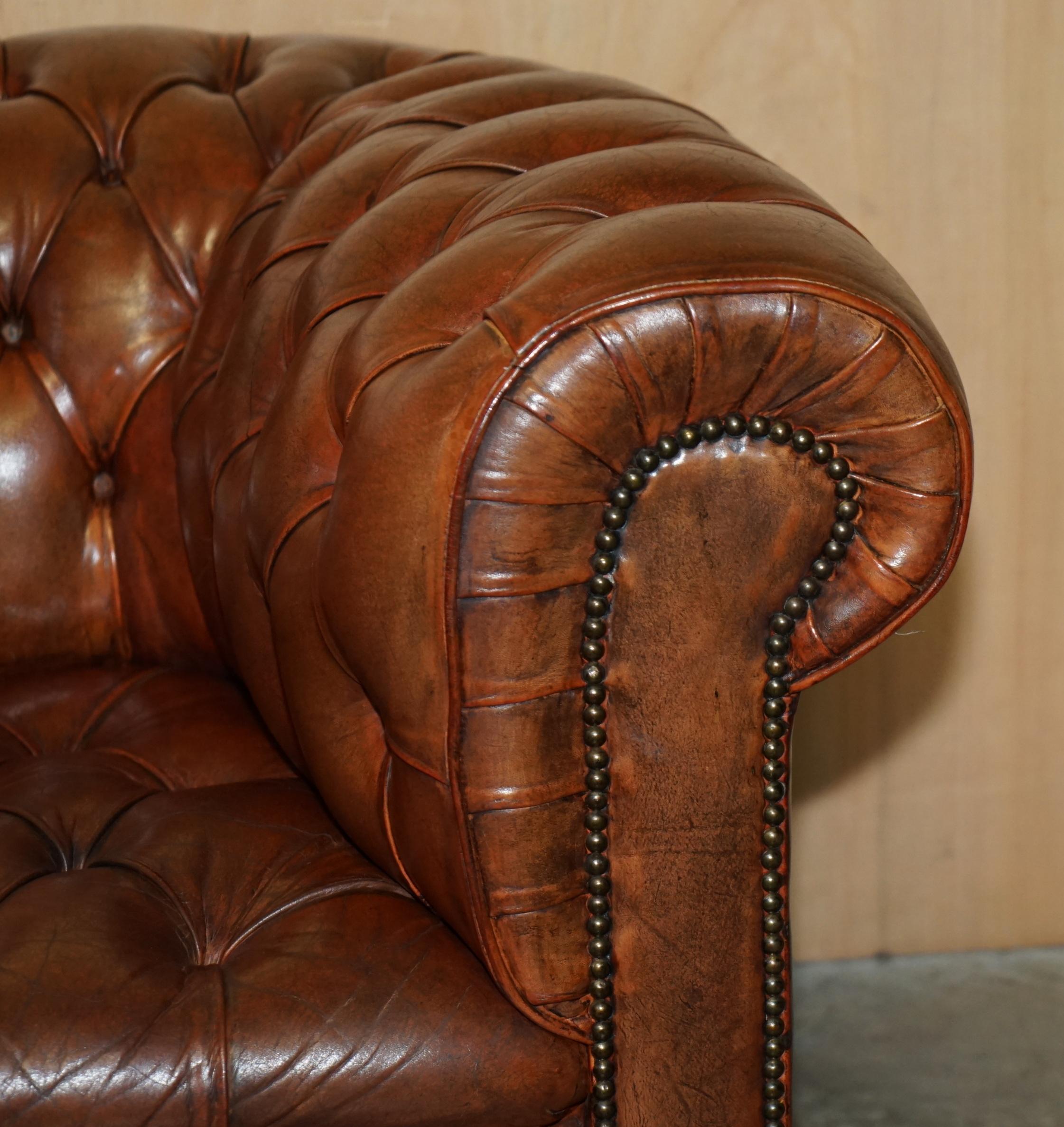 English FULLY COIL SPRUNG VINTAGE 1920's HAND DYED BROWN LEATHER CHESTERFIELD CLUB SOFA For Sale