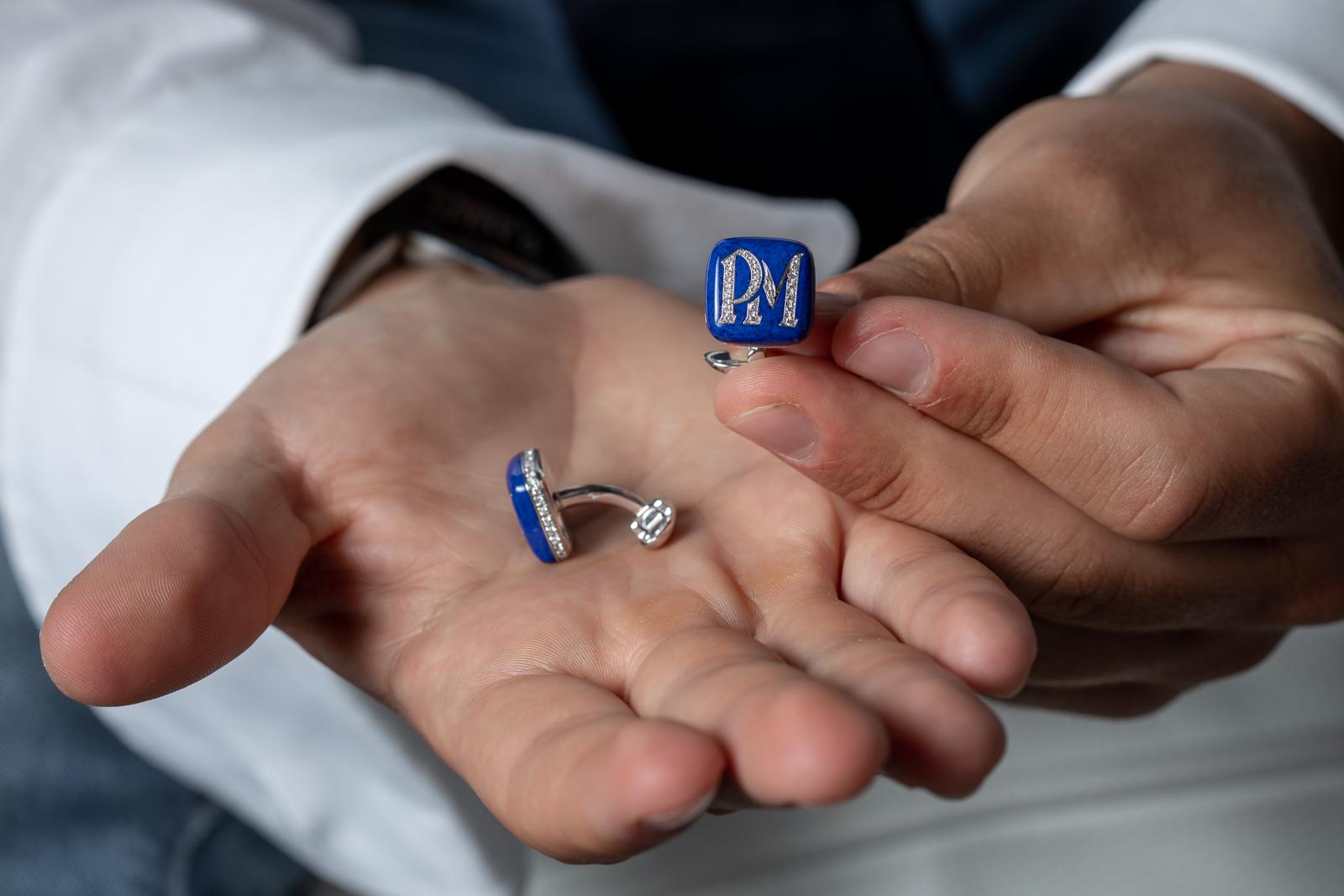 Fully Customized 18 Karat Gold 2-3 Characters Diamond Men's Cufflinks For Sale 1