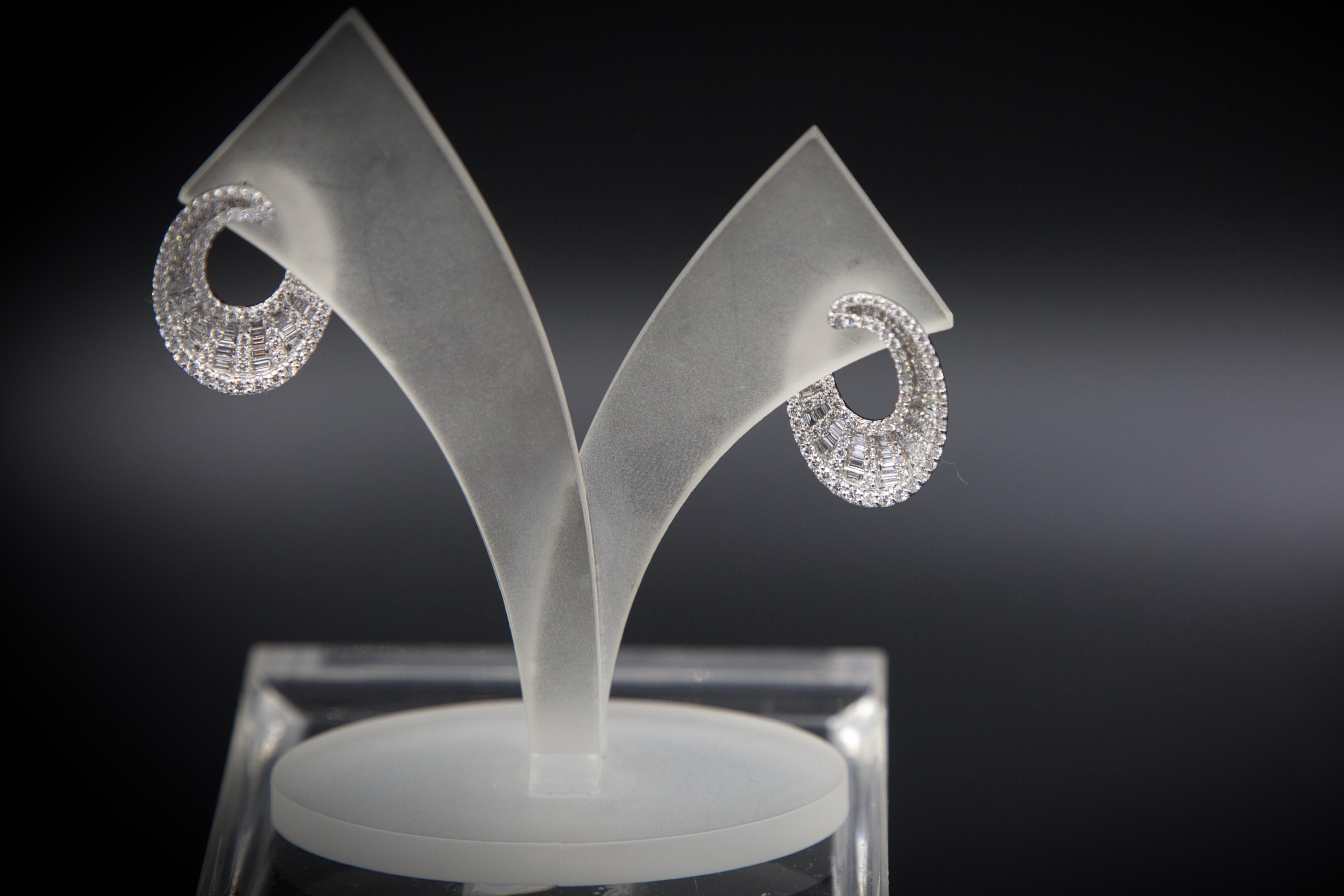 Fully Diamonds earrings 2 ct in vendita