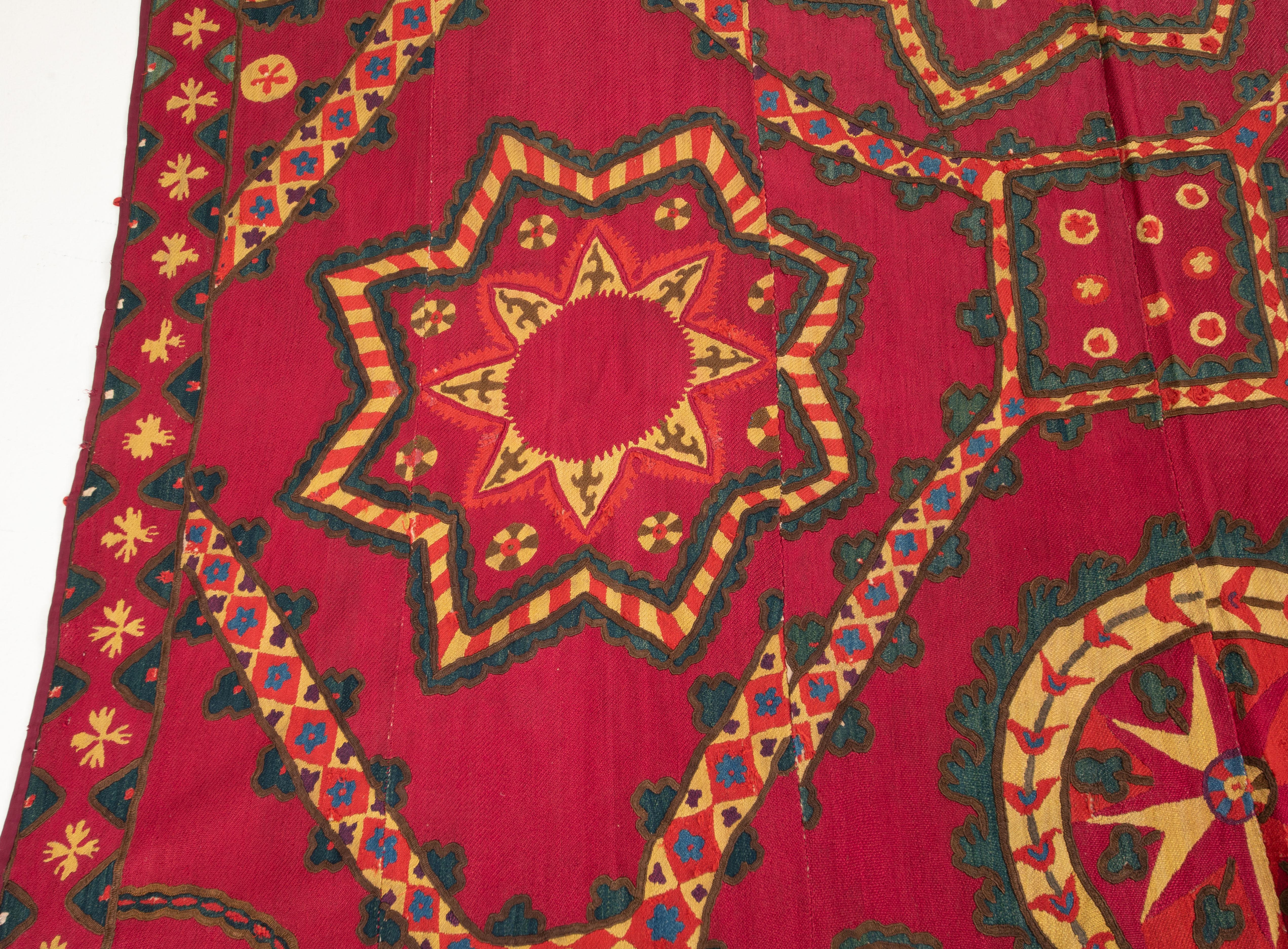 Fully Embroidered Antique Suzani from Pishkent, Uzbekistan, Late 19th C. For Sale 7