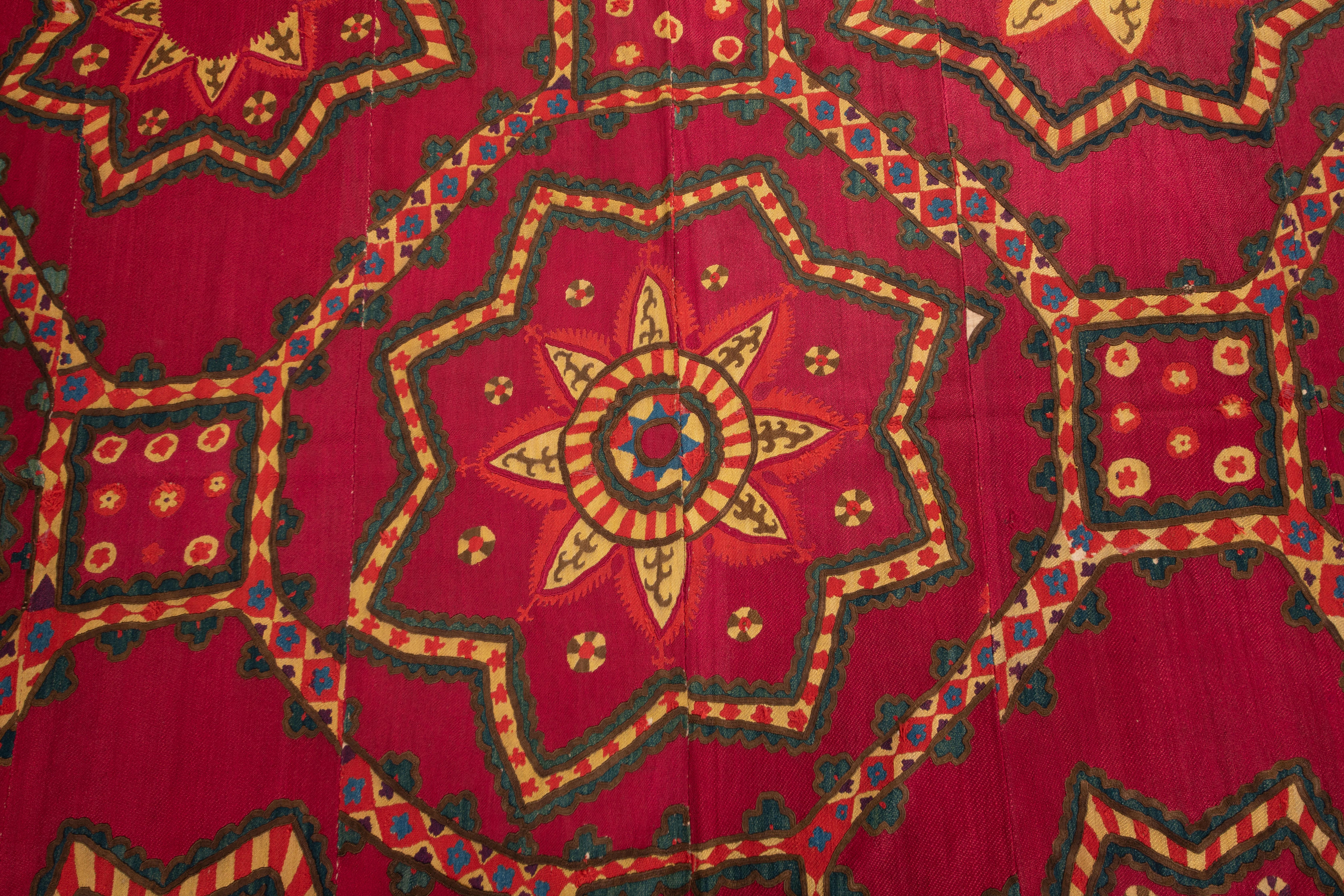 Fully Embroidered Antique Suzani from Pishkent, Uzbekistan, Late 19th C. For Sale 2