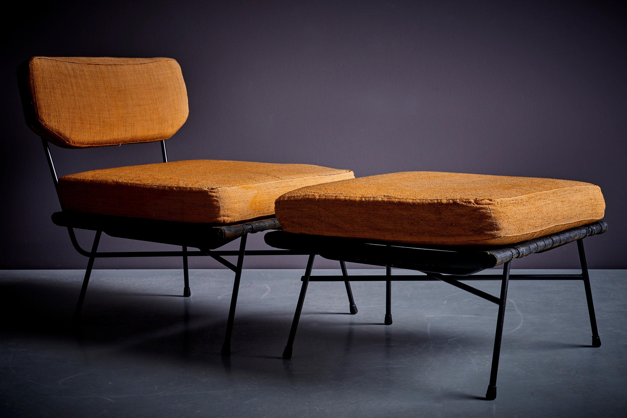 Silla Elettra con otomana, totalmente original, de Studio BBPR para Arflex en Bueno estado para la venta en Berlin, DE